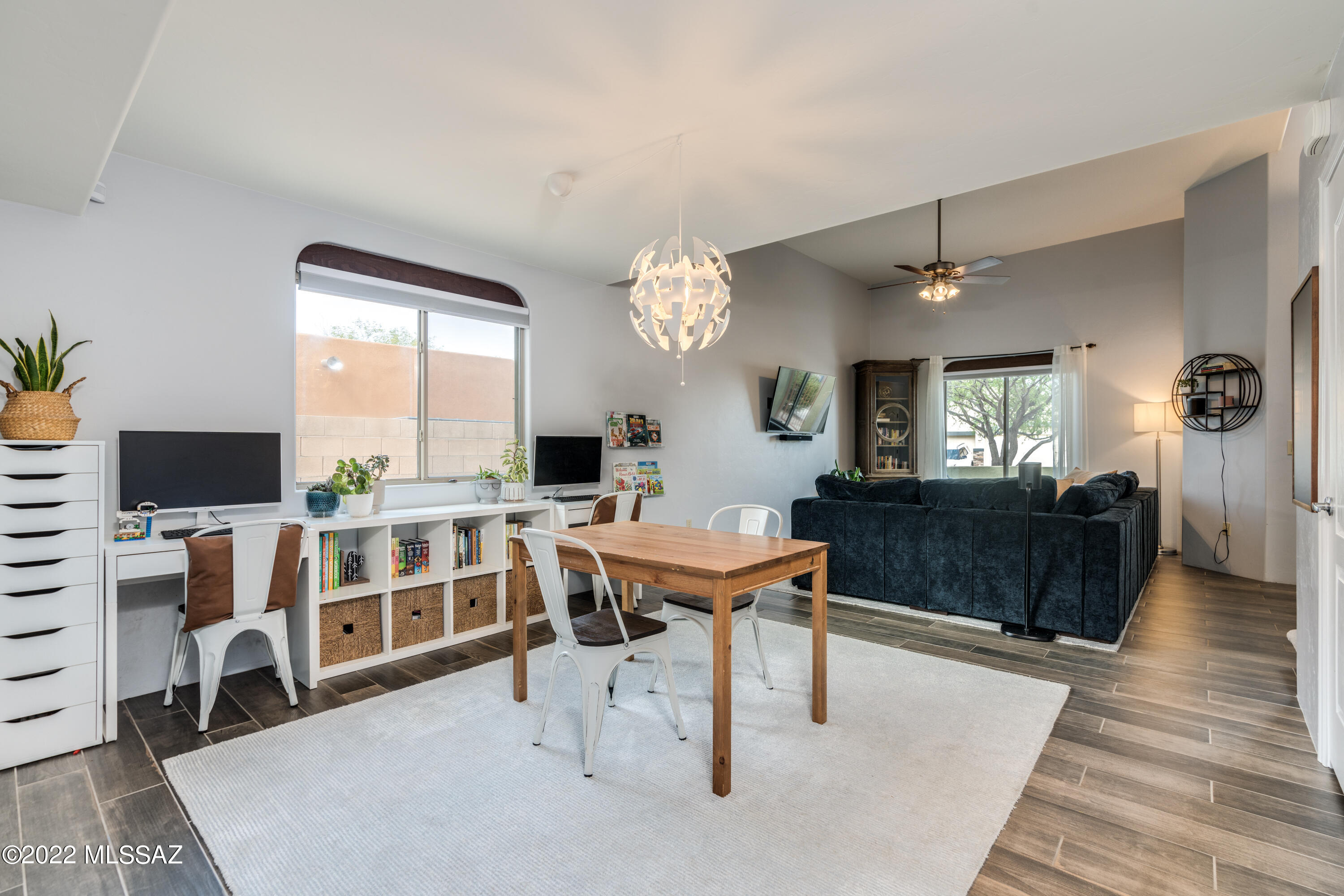 9968 N Crook Lane