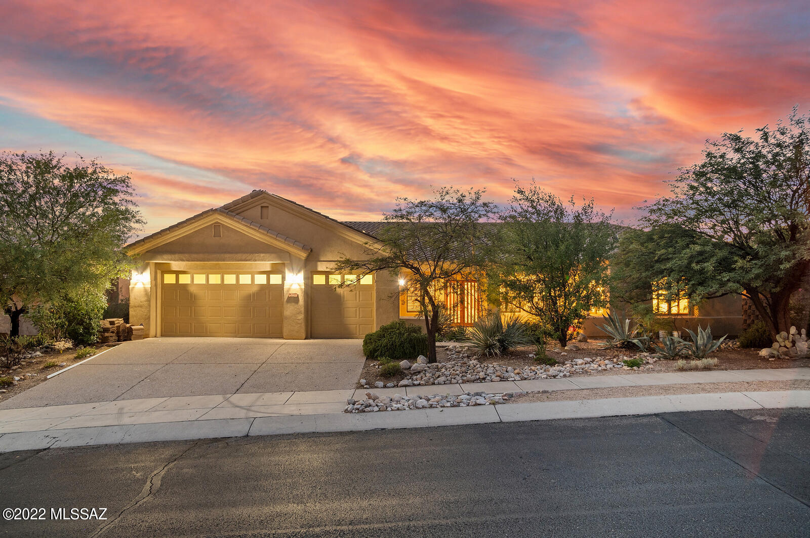 3671 N Camino Rio Soleado