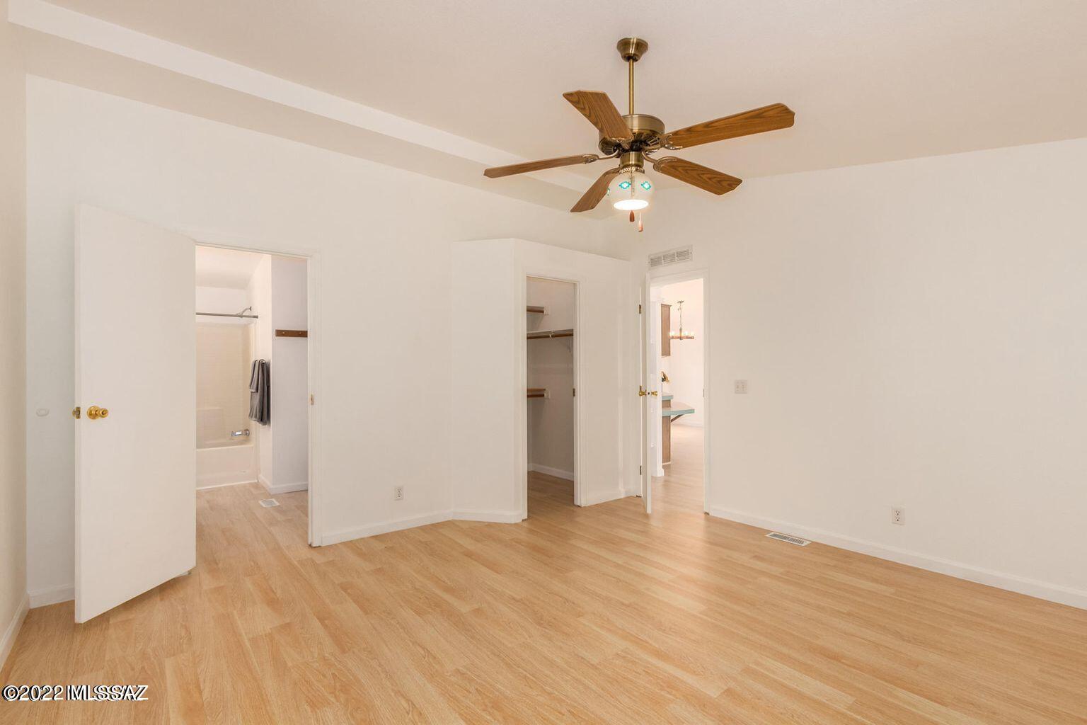 6645 E Calle Luna Vista