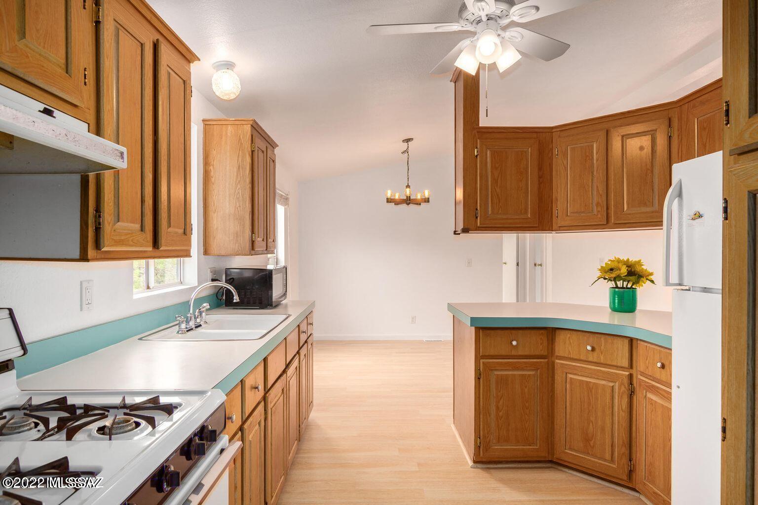 6645 E Calle Luna Vista