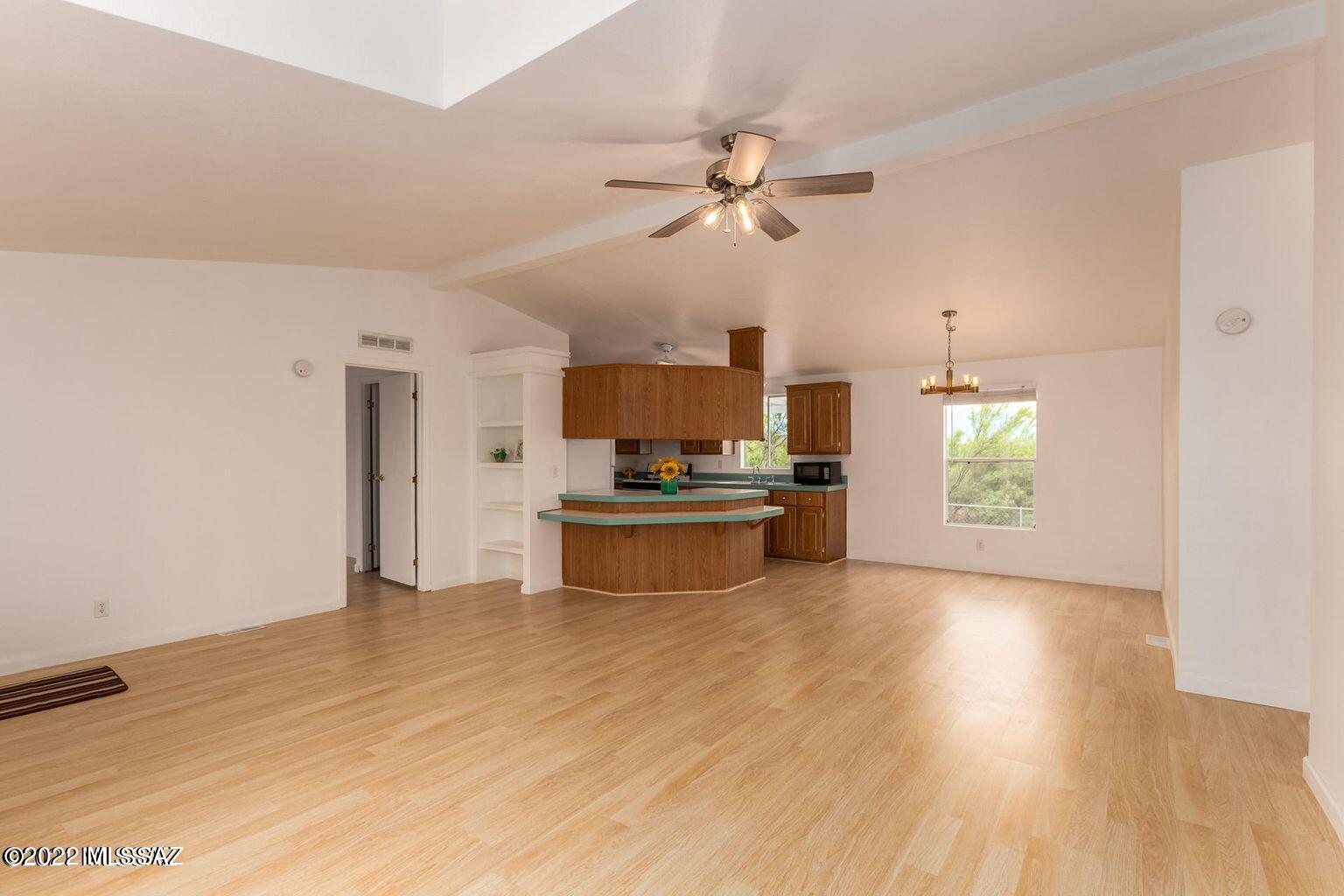 6645 E Calle Luna Vista