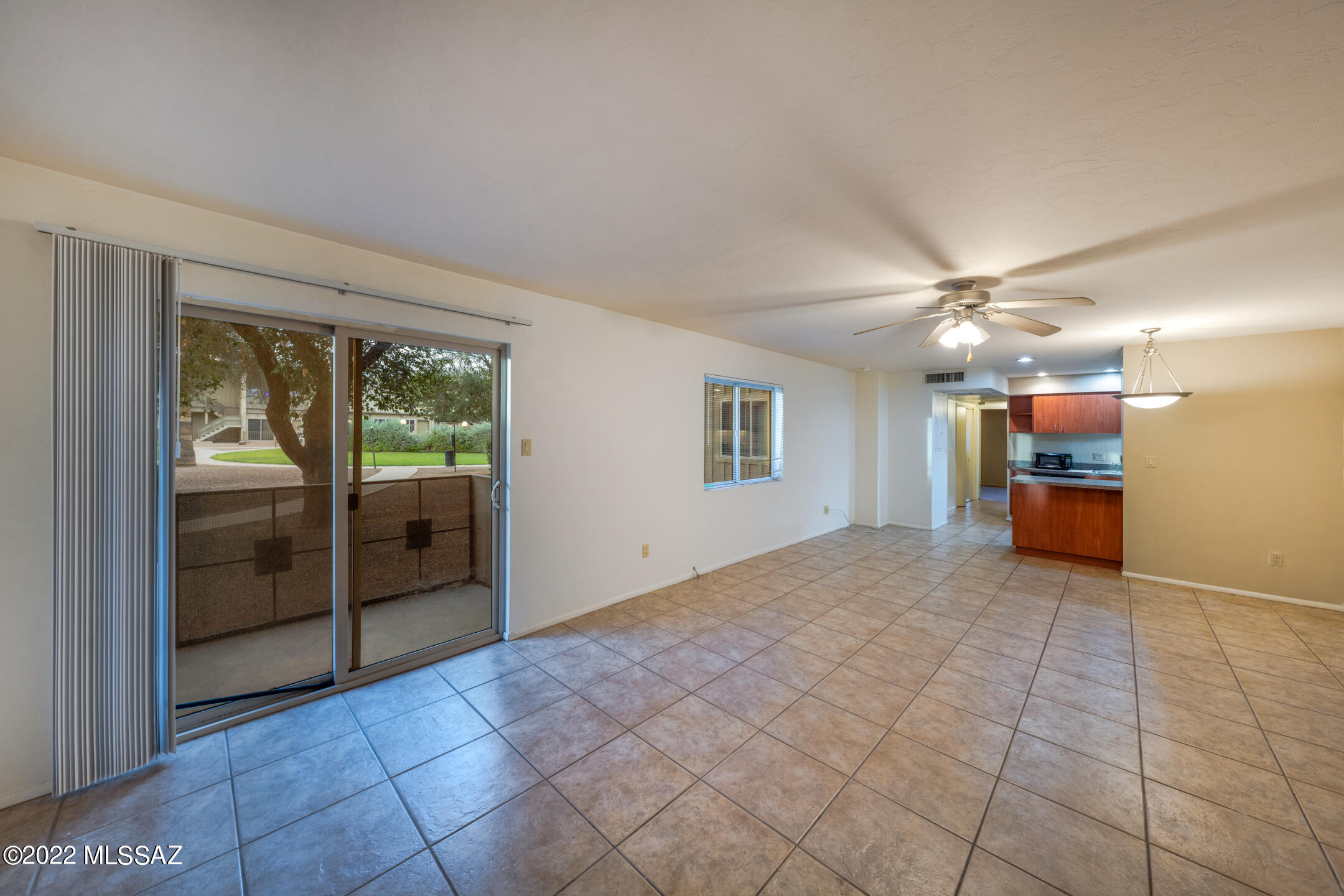 2525 N Alvernon Way Unit: C1