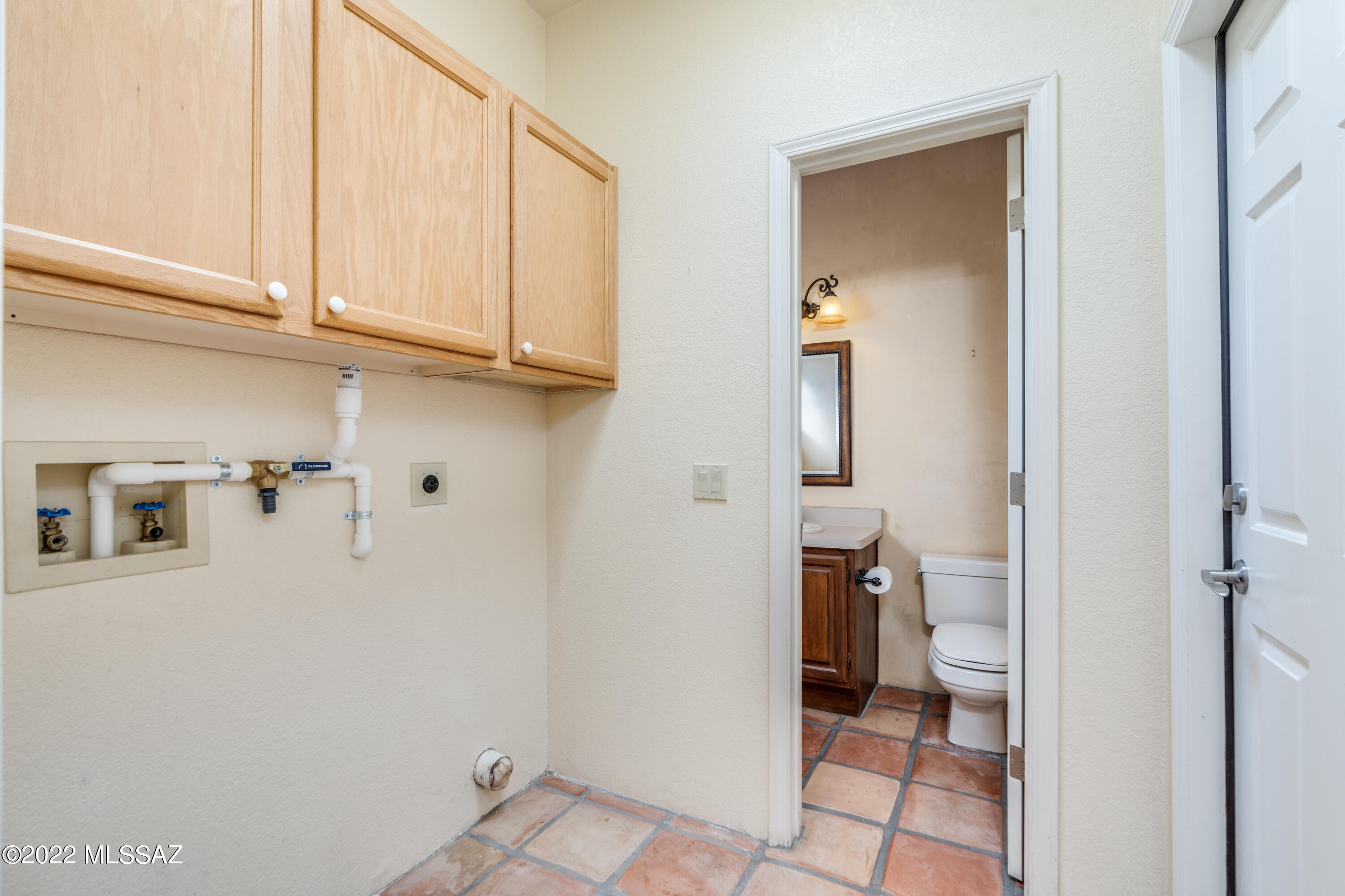 5720 N Chieftan Trail