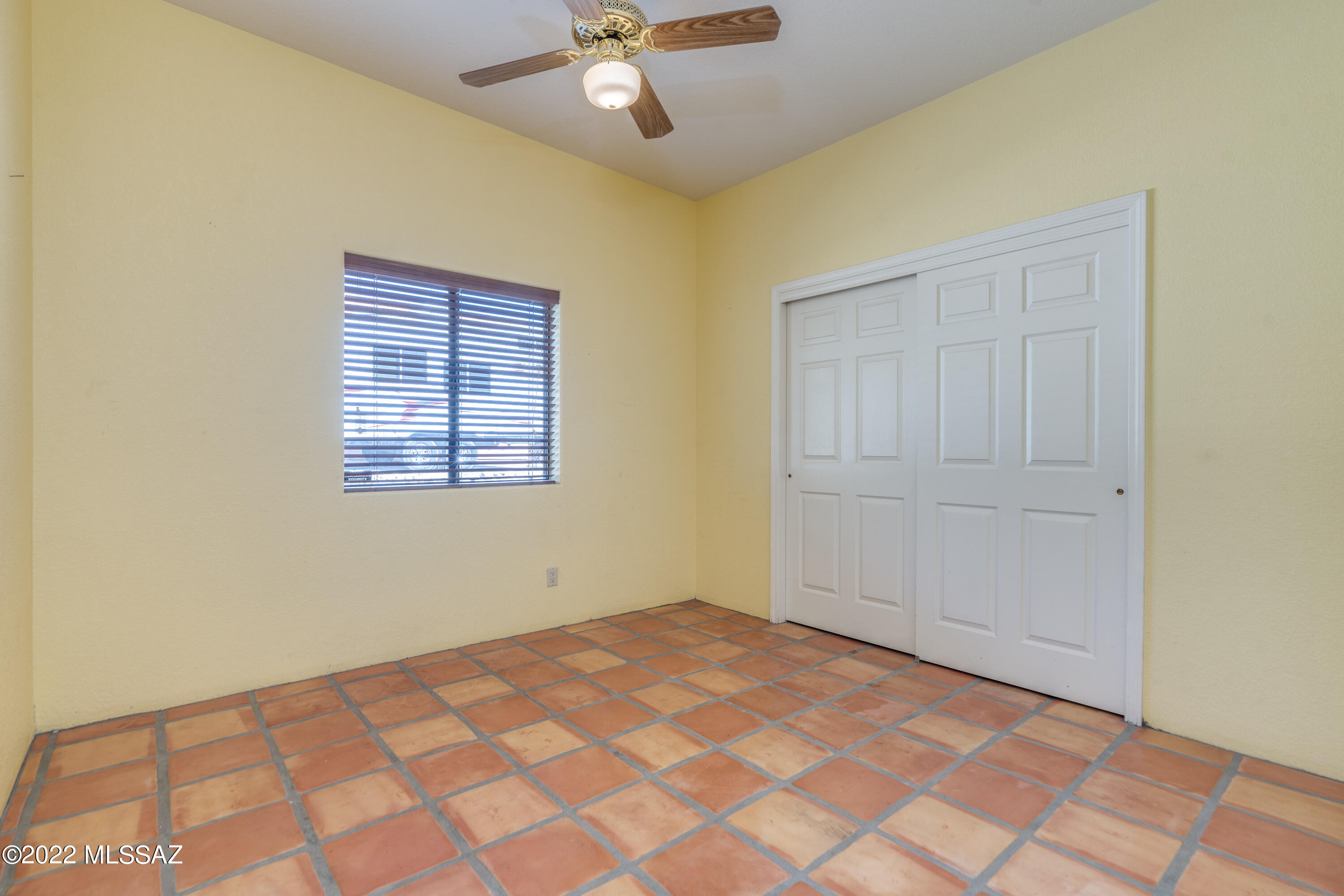 5720 N Chieftan Trail