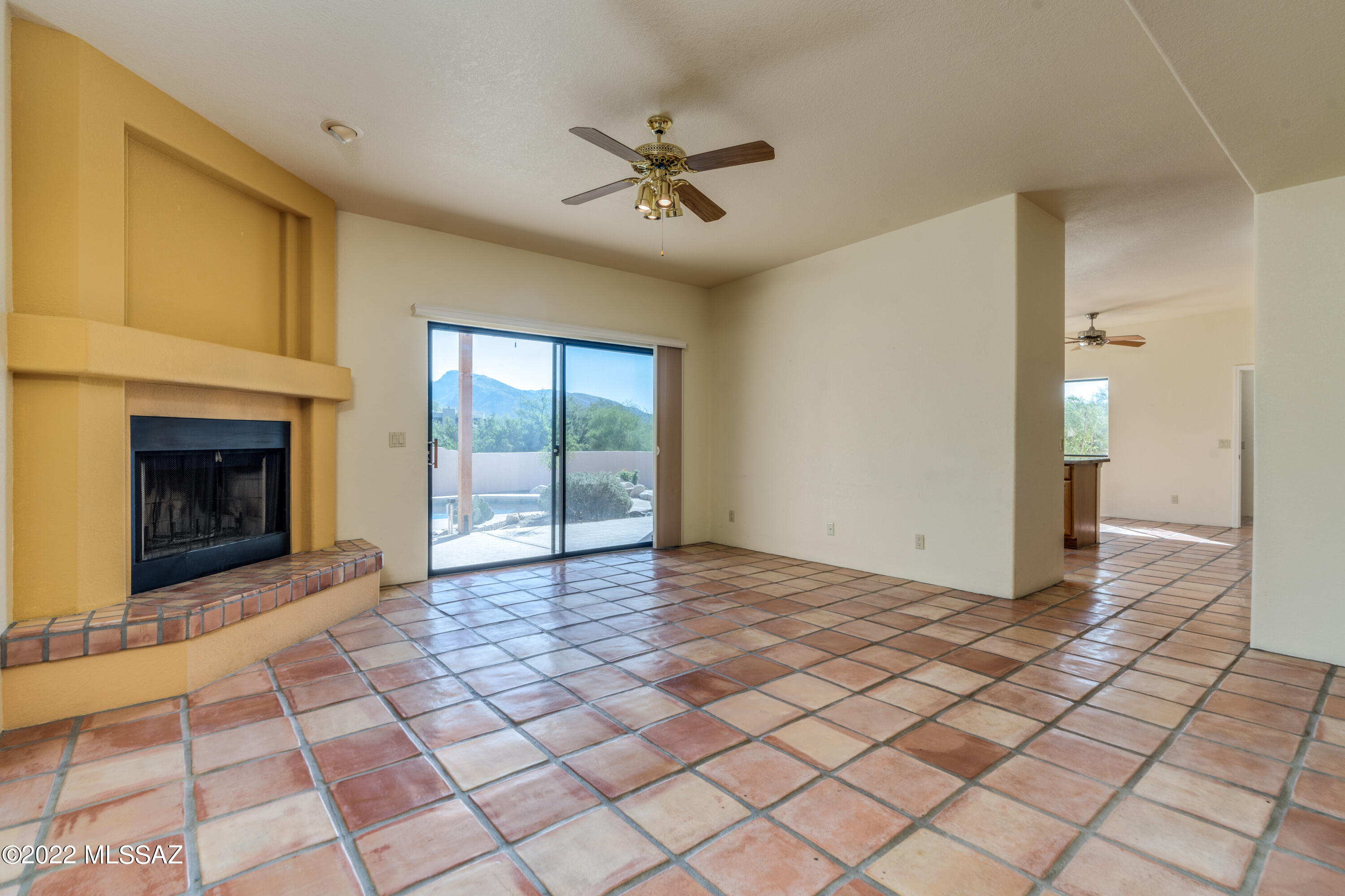 5720 N Chieftan Trail