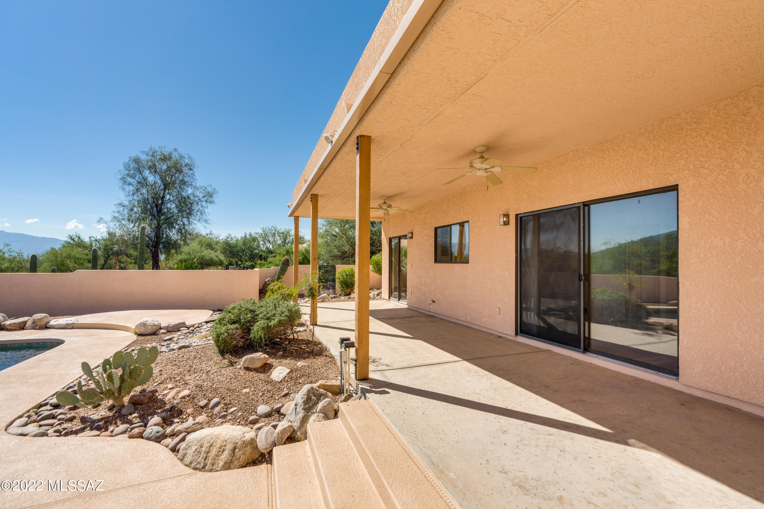 5720 N Chieftan Trail