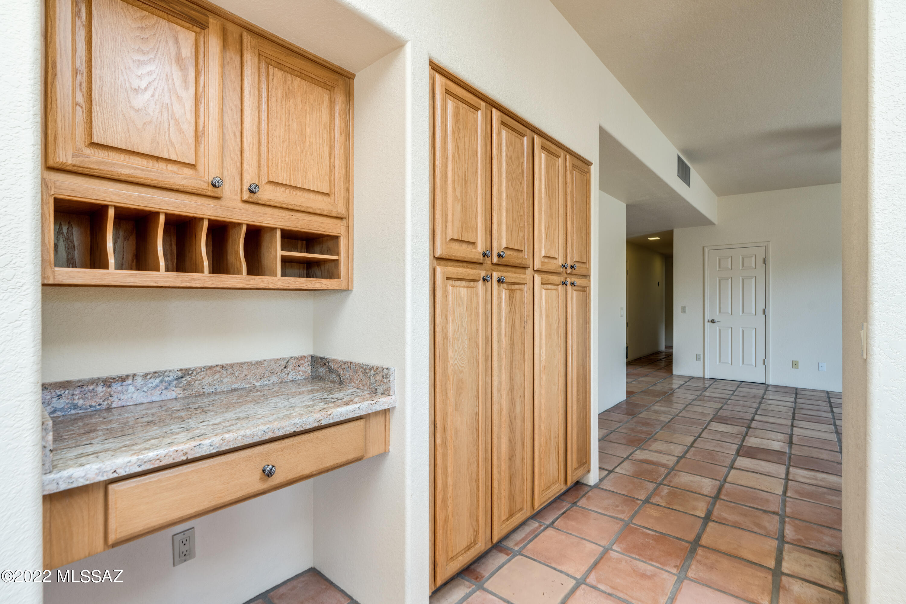 5720 N Chieftan Trail