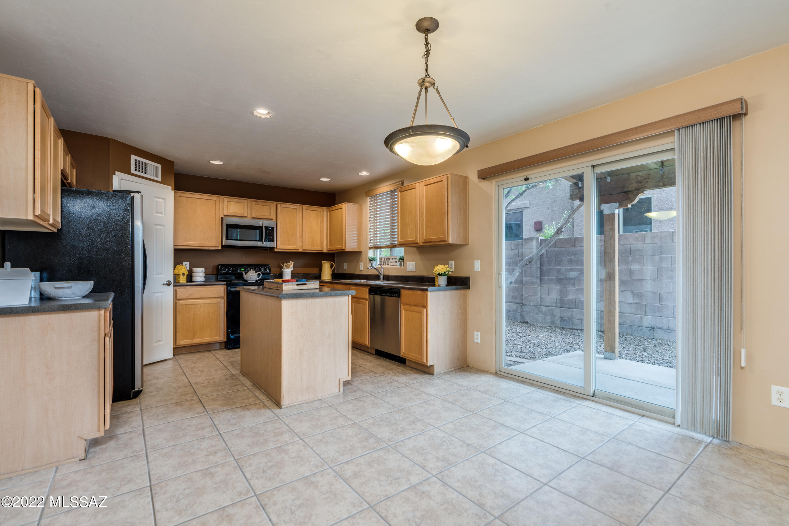 2918 N Cardell Circle