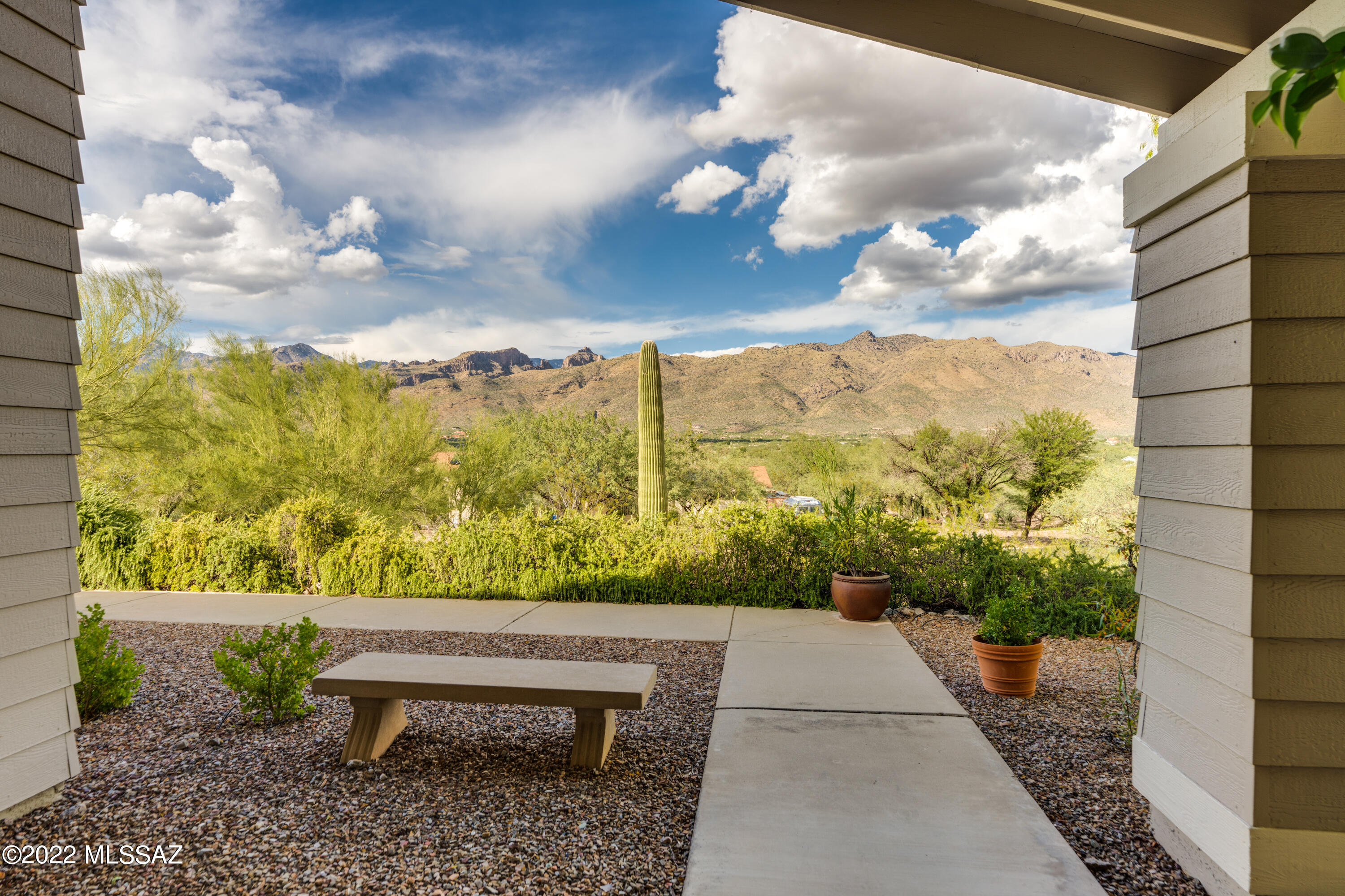 4076 N Hidden Cove Place