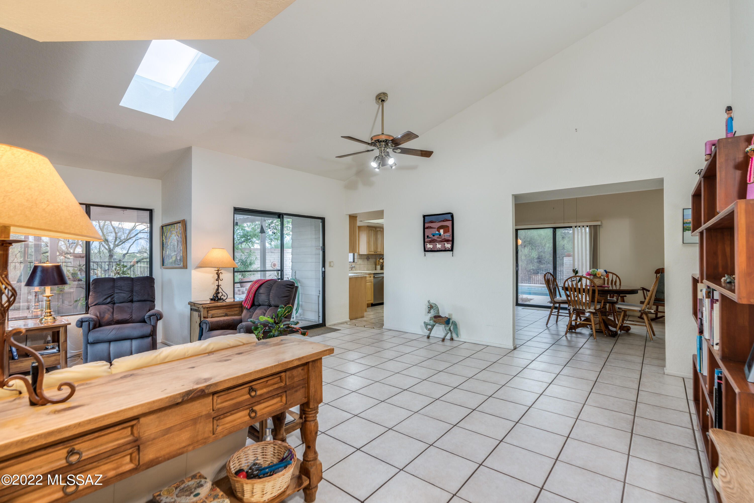 4076 N Hidden Cove Place