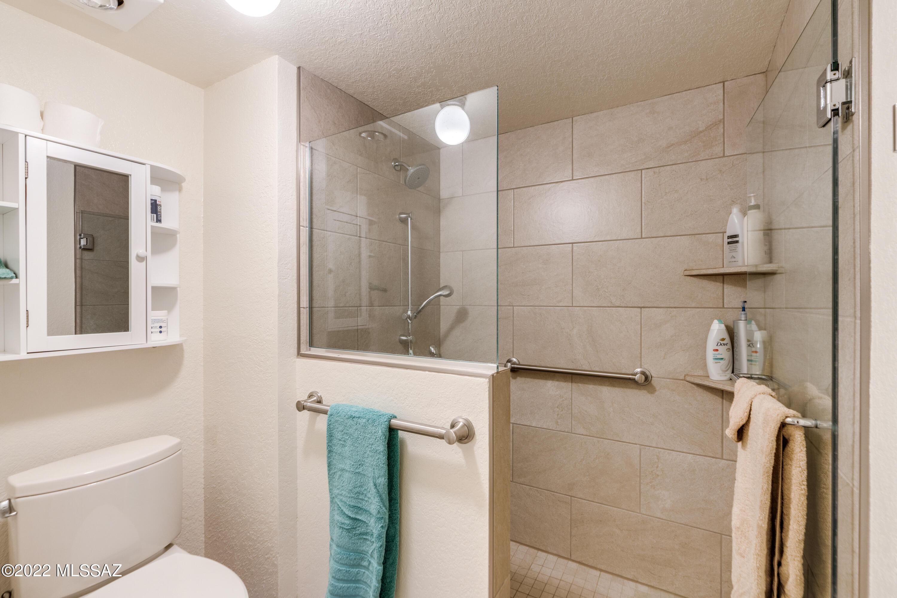 4076 N Hidden Cove Place