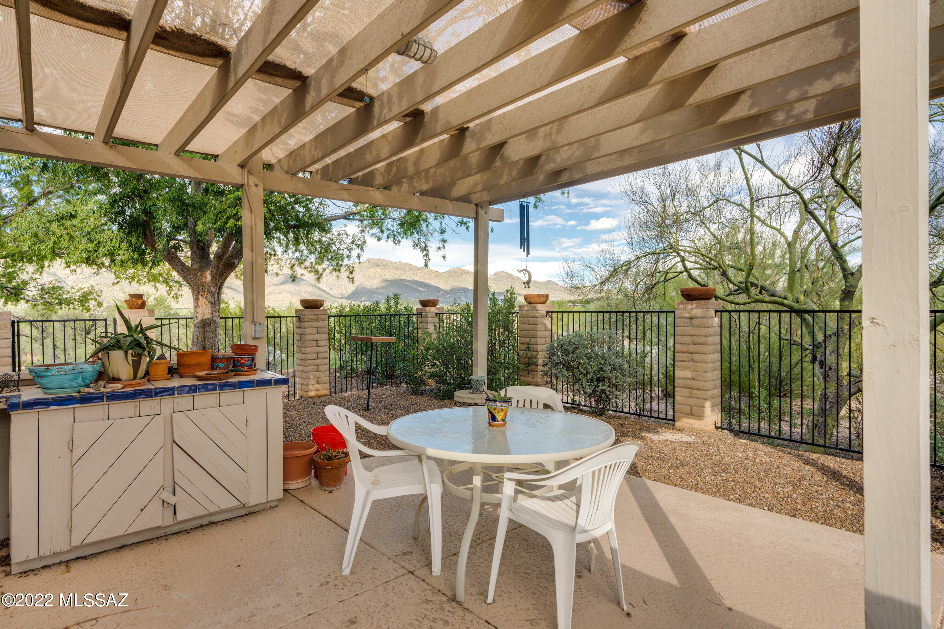 4076 N Hidden Cove Place