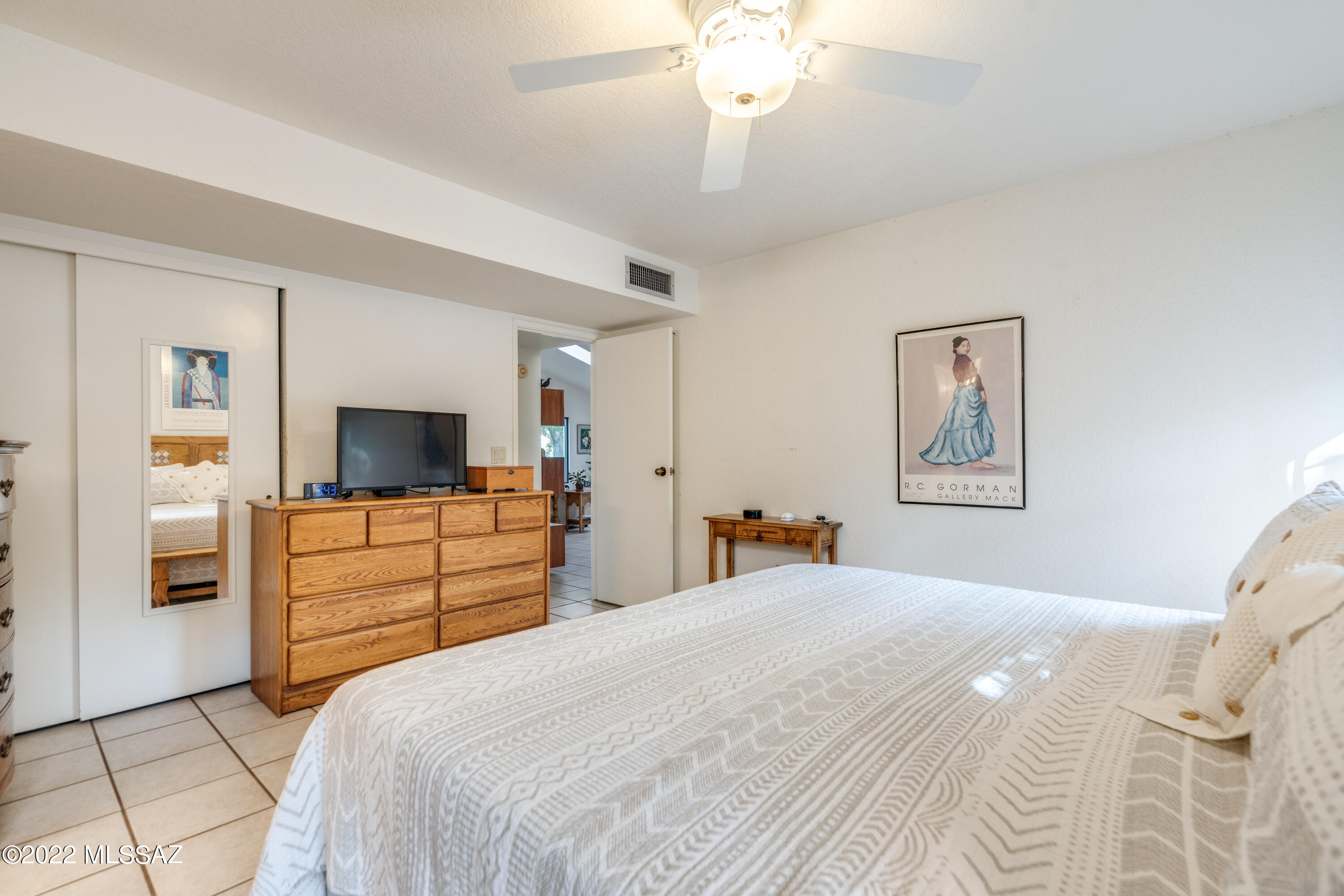 4076 N Hidden Cove Place