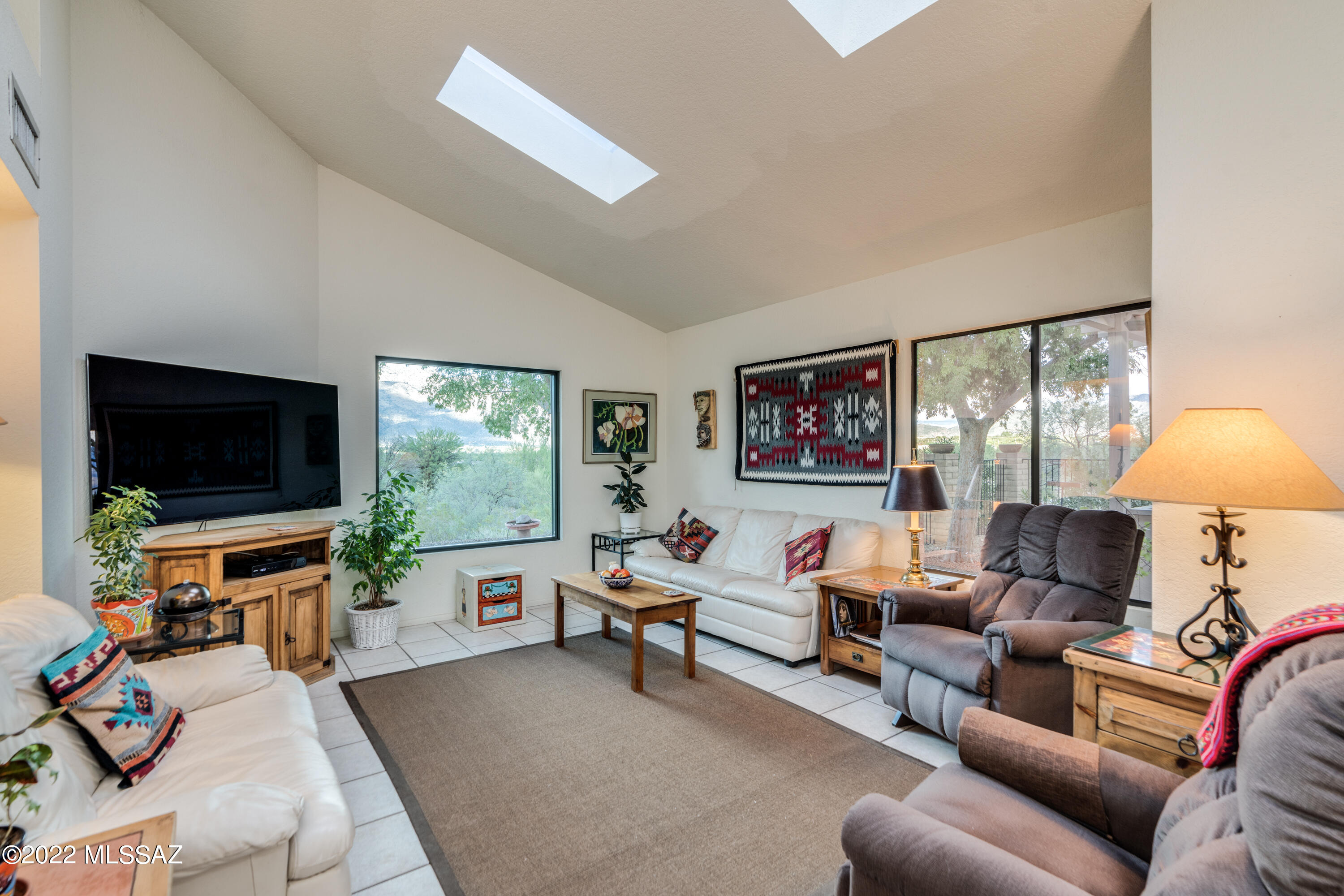 4076 N Hidden Cove Place