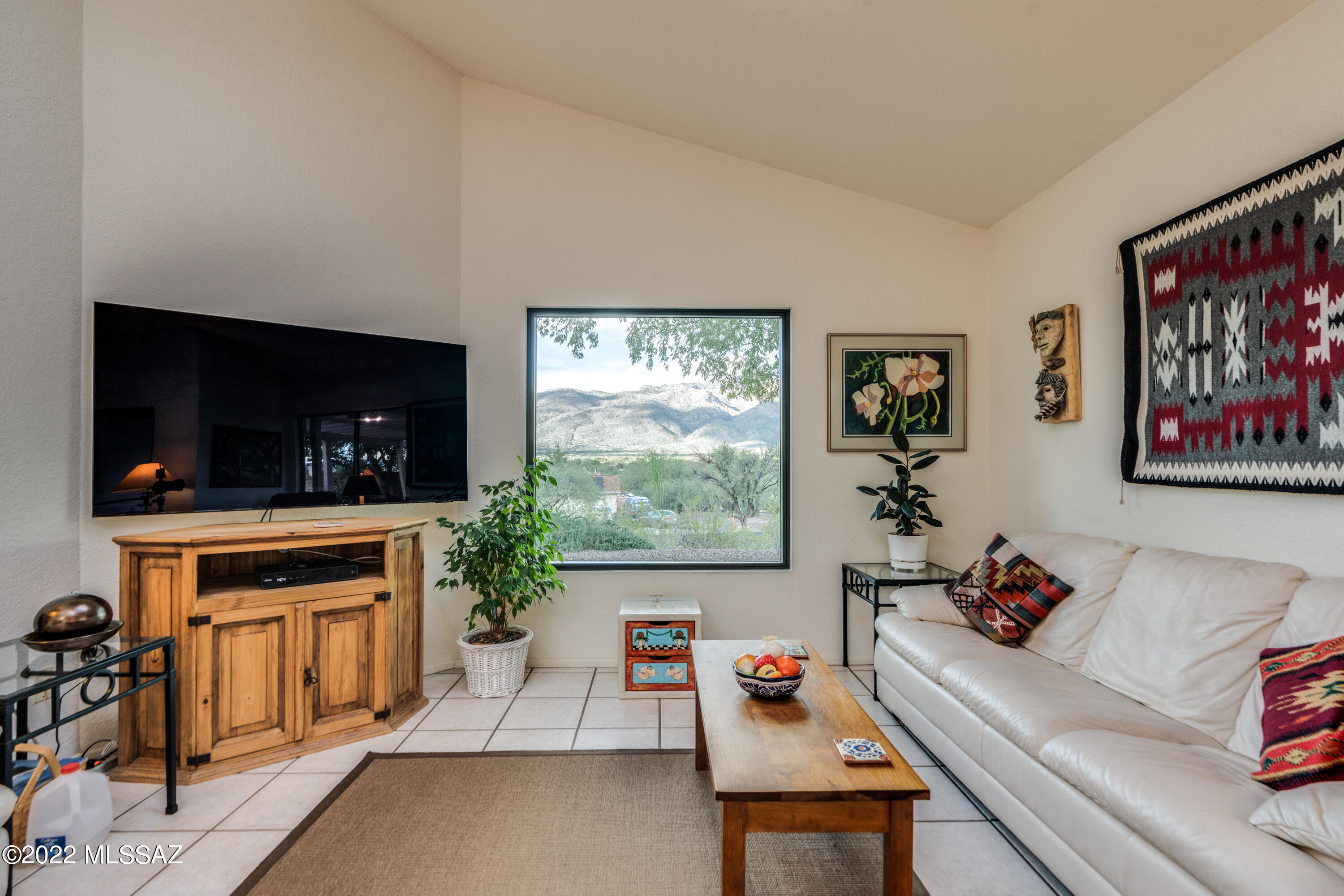 4076 N Hidden Cove Place