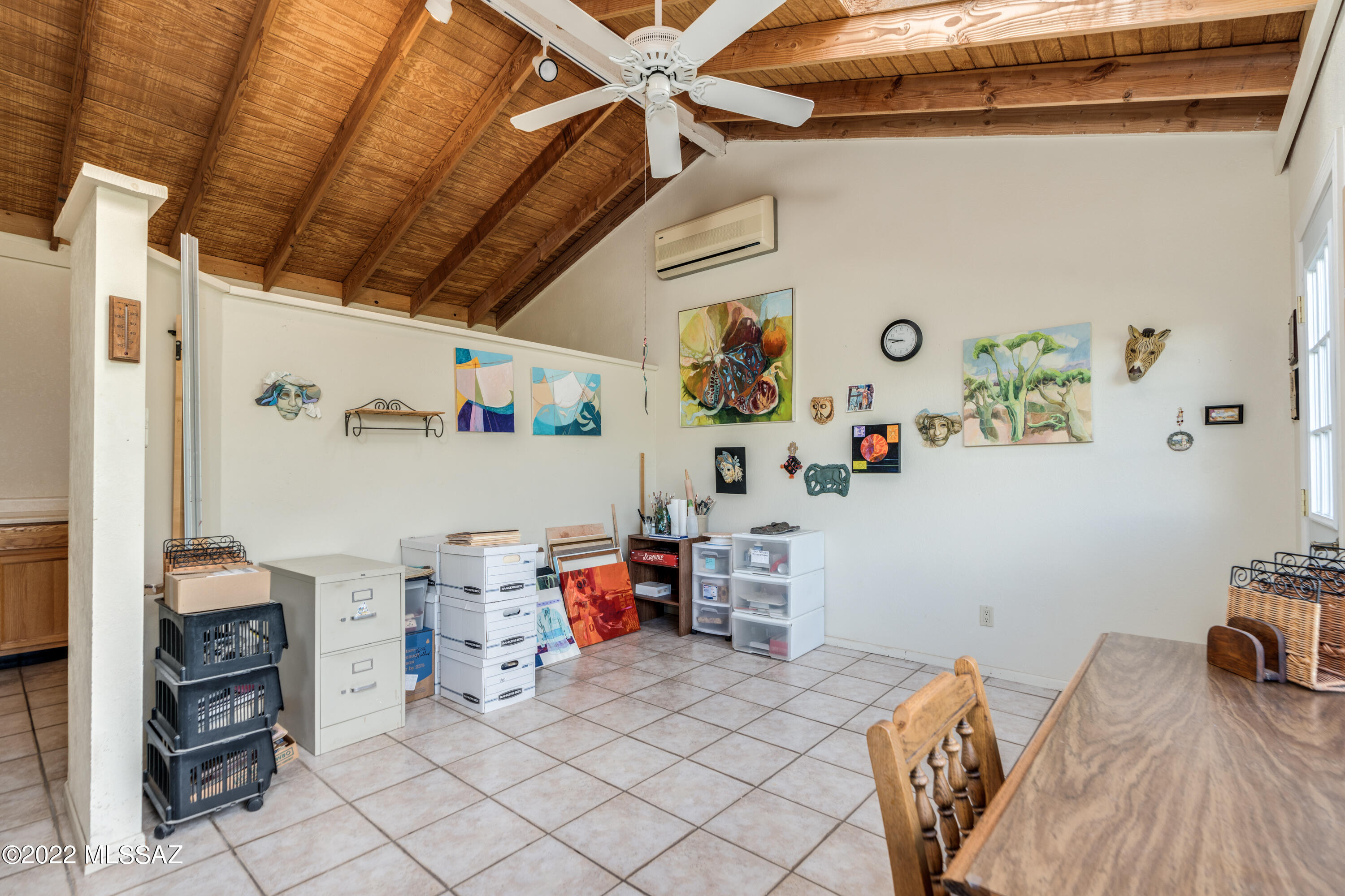 4076 N Hidden Cove Place