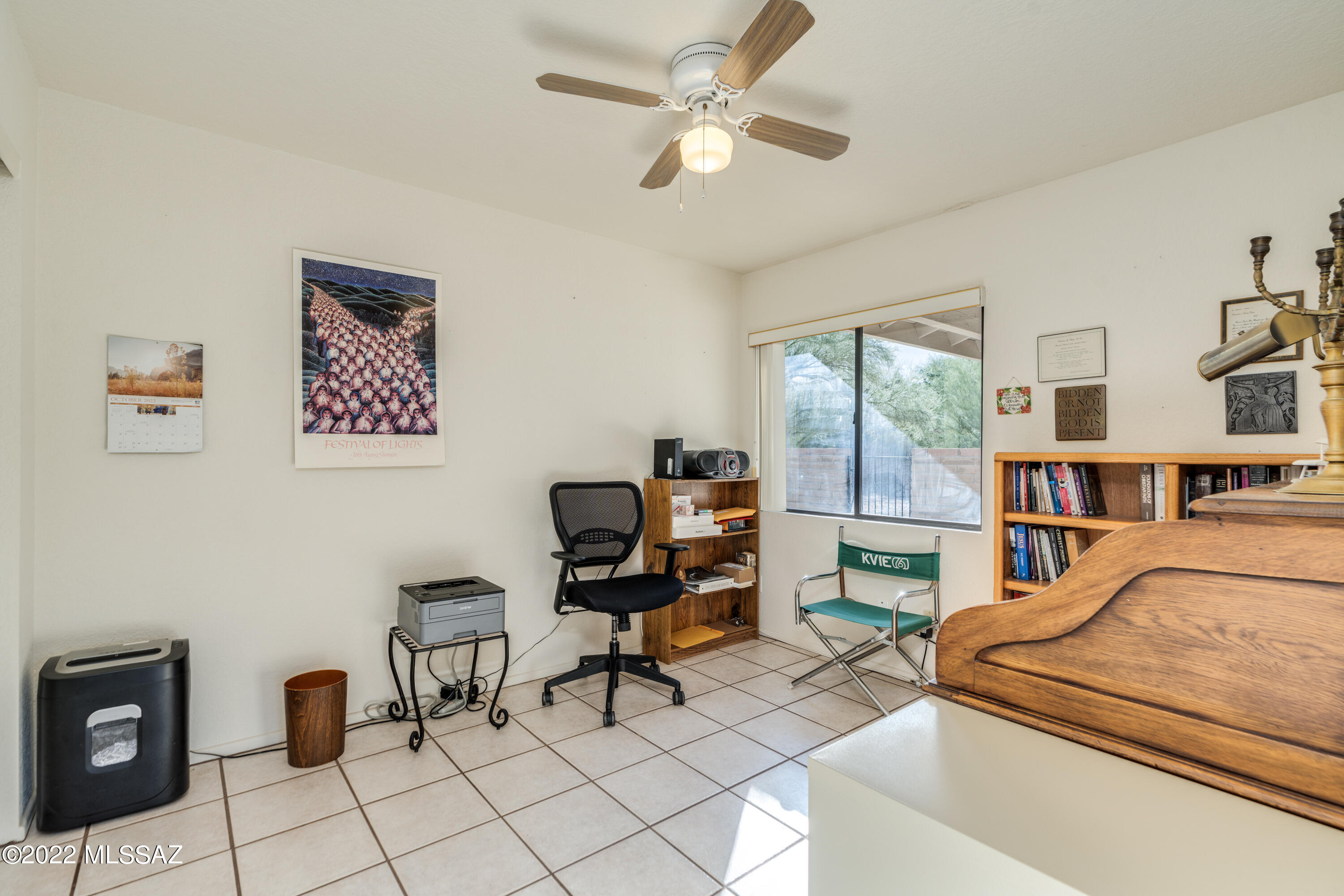 4076 N Hidden Cove Place