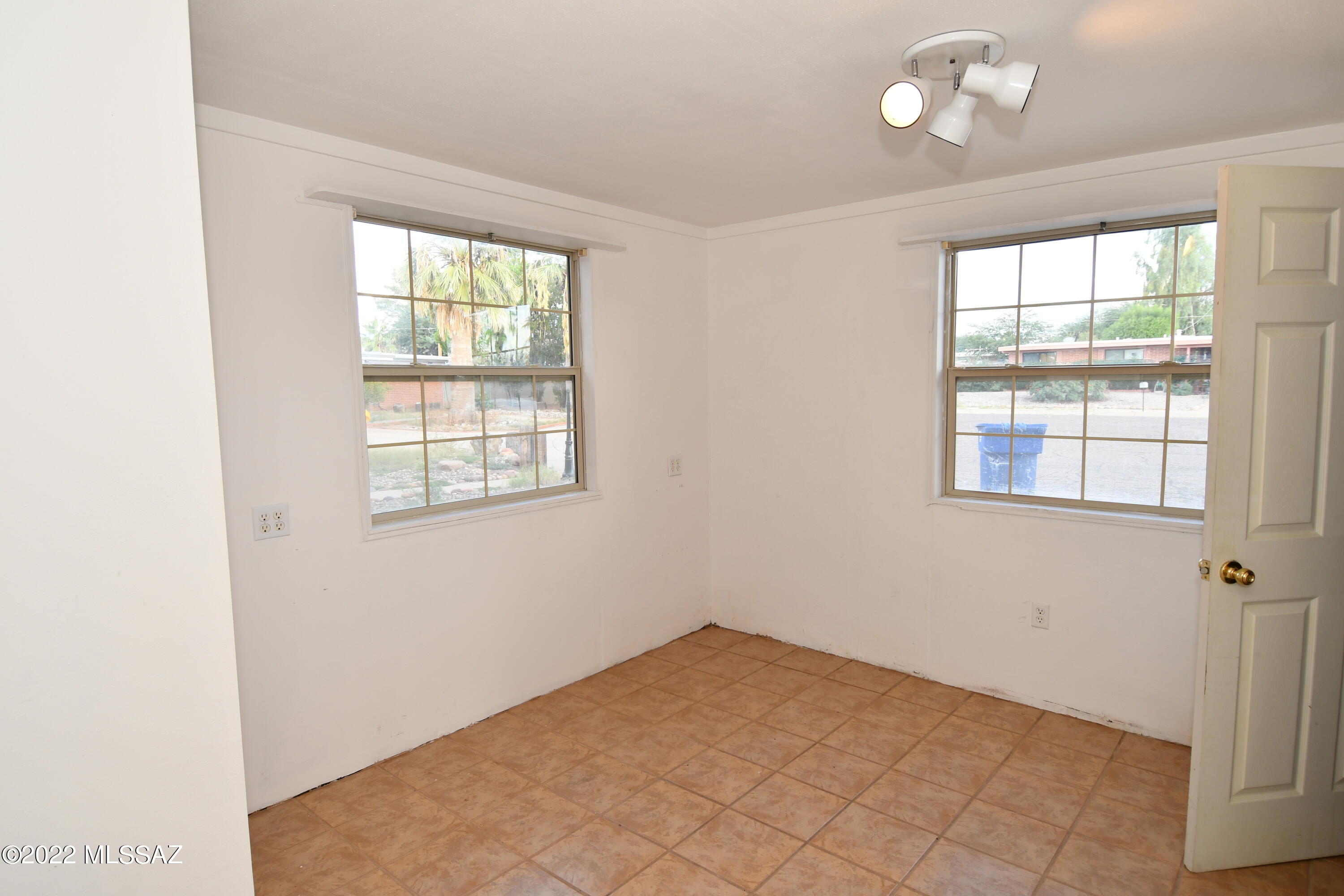 7313 E Manana Grande Place