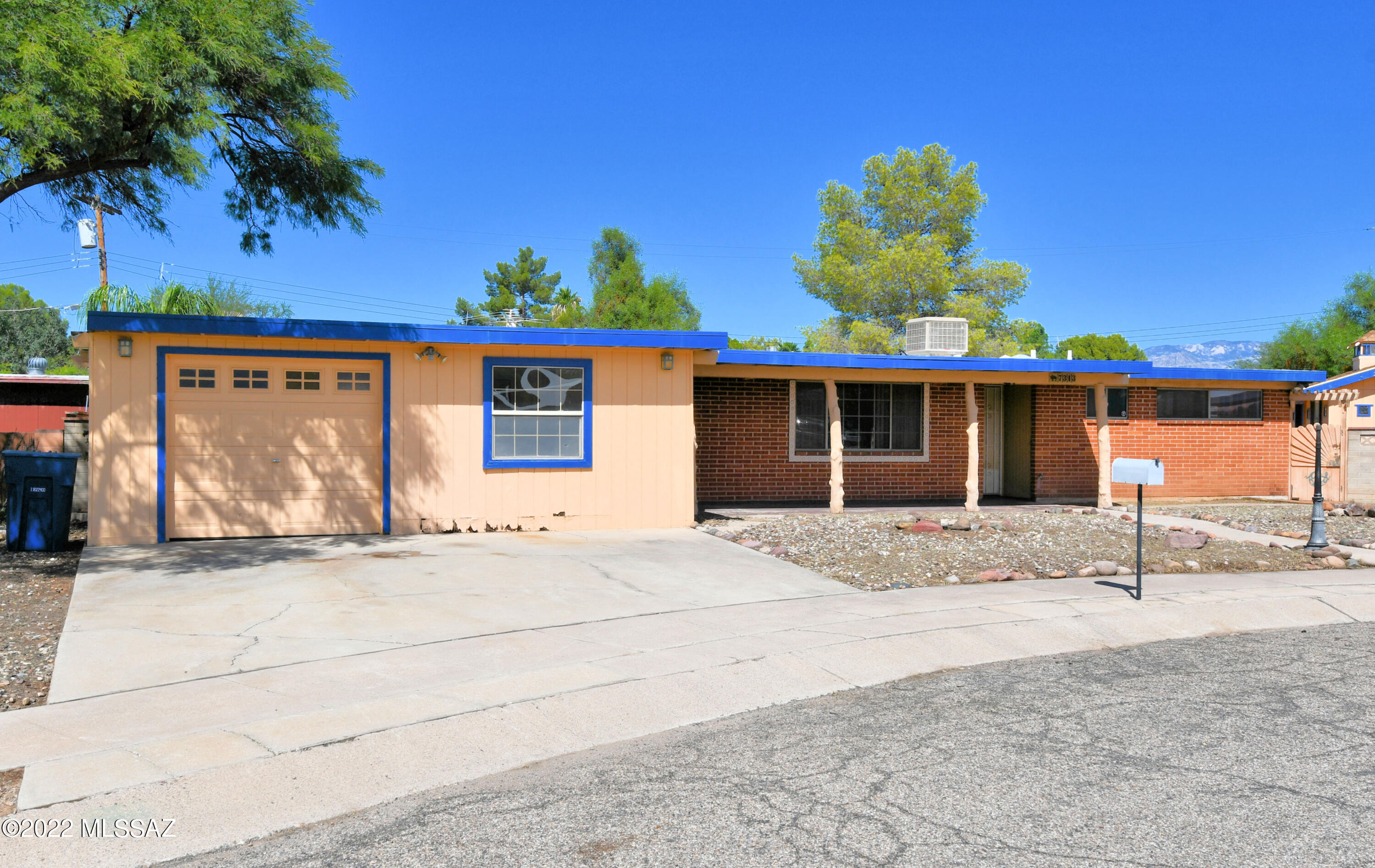 7313 E Manana Grande Place