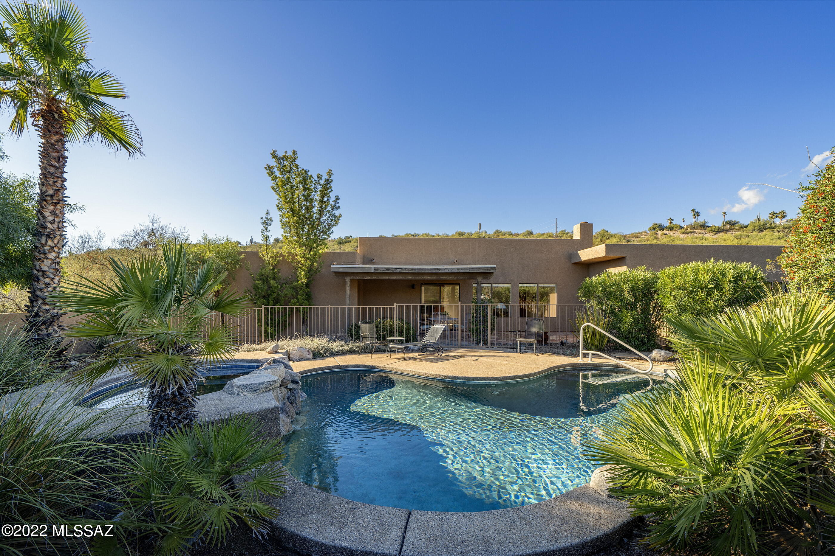 5350 N Apache Hills Trail