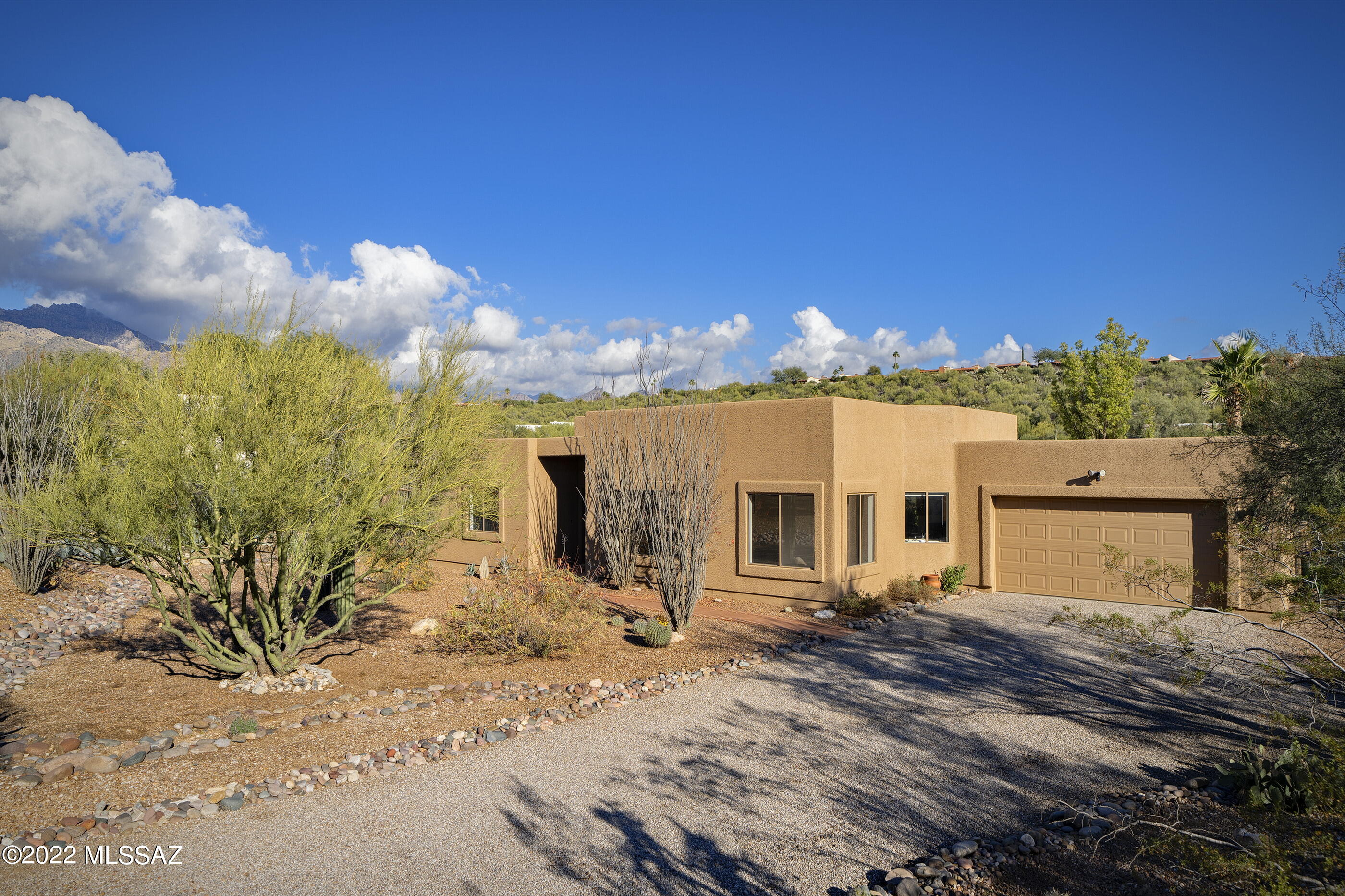 5350 N Apache Hills Trail