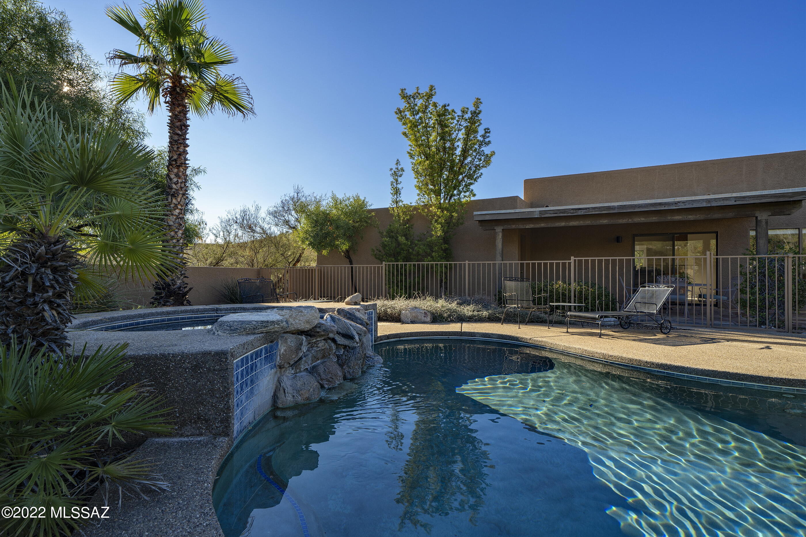 5350 N Apache Hills Trail