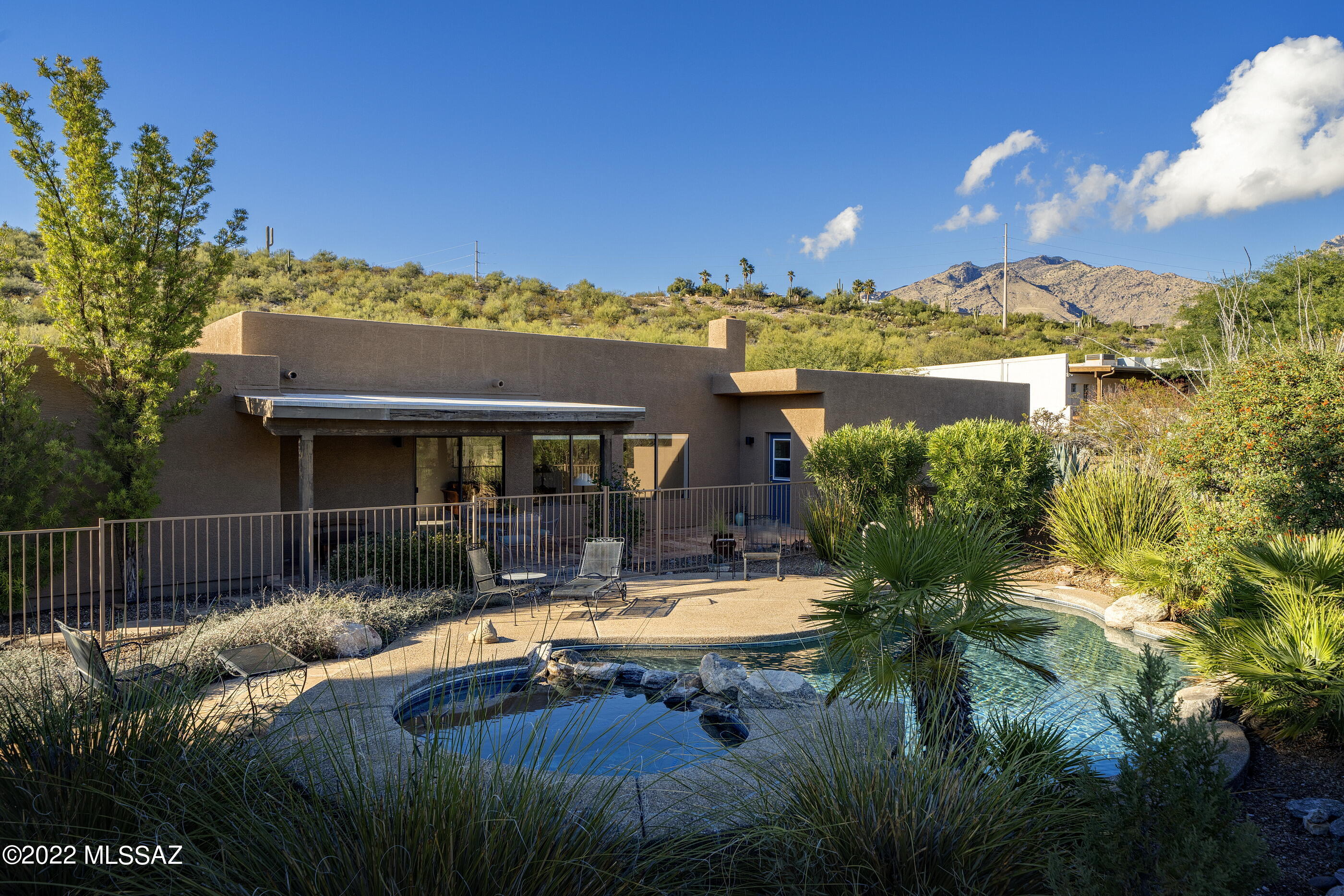 5350 N Apache Hills Trail