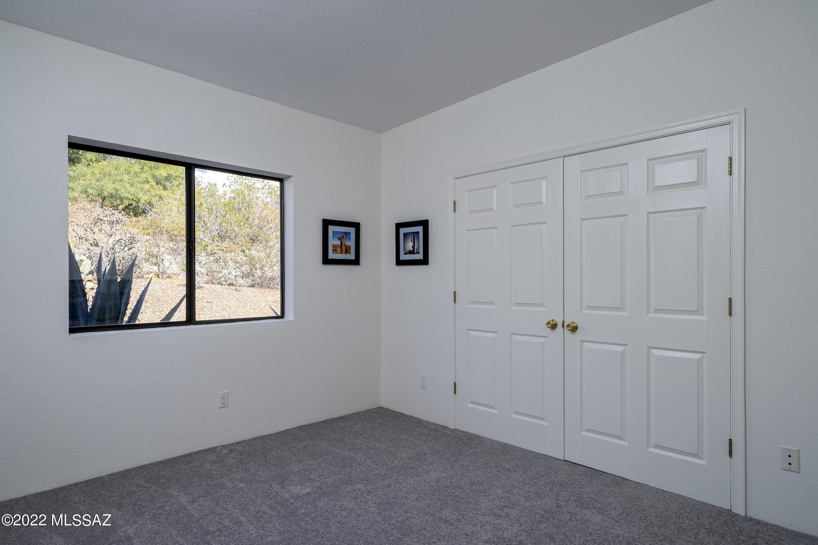 5350 N Apache Hills Trail