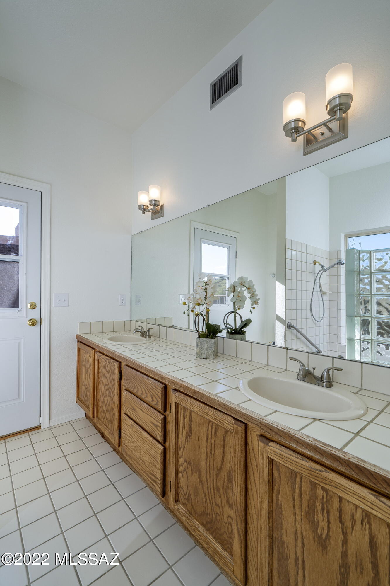 5350 N Apache Hills Trail