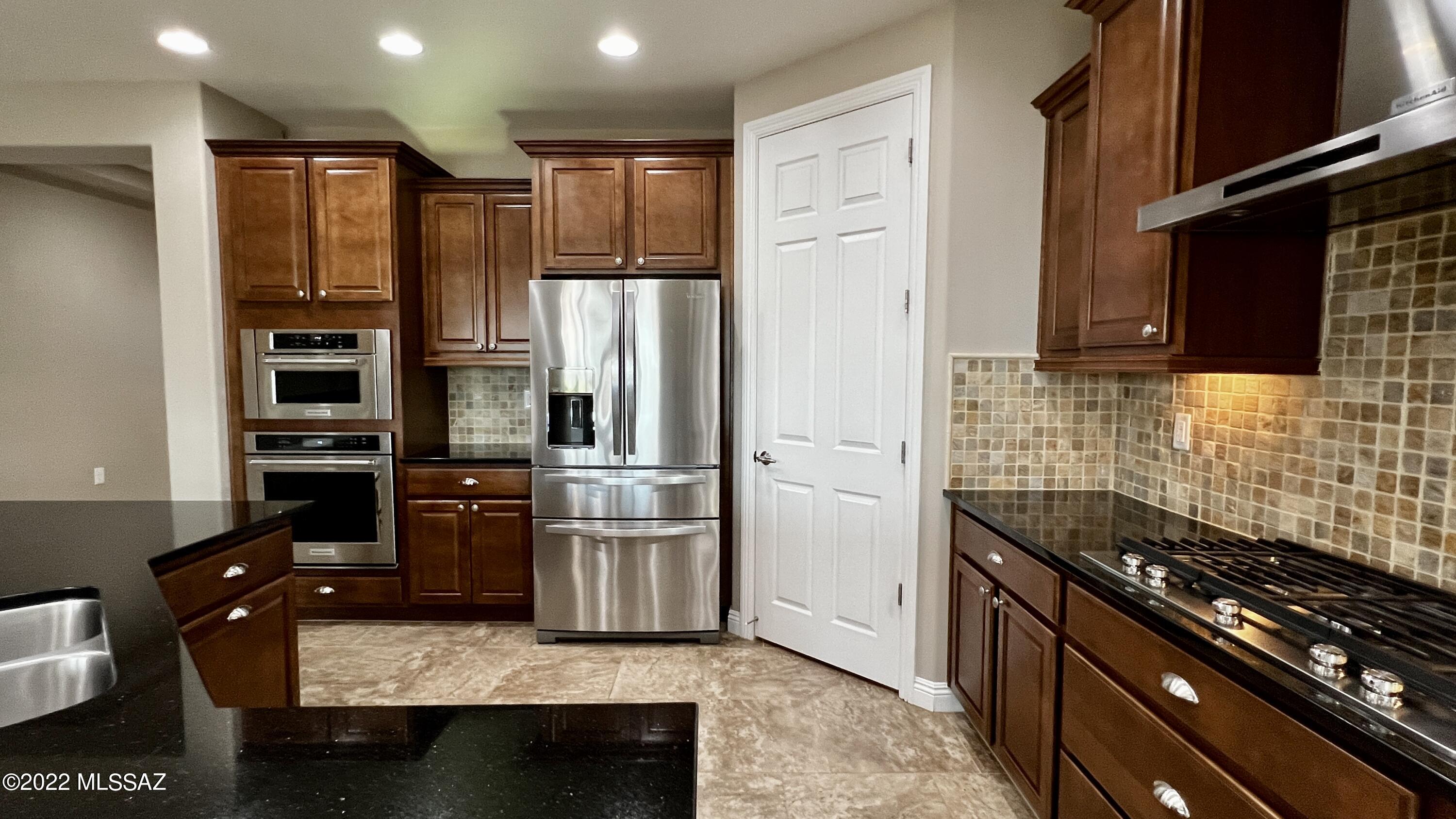14056 E Huppenthal Boulevard