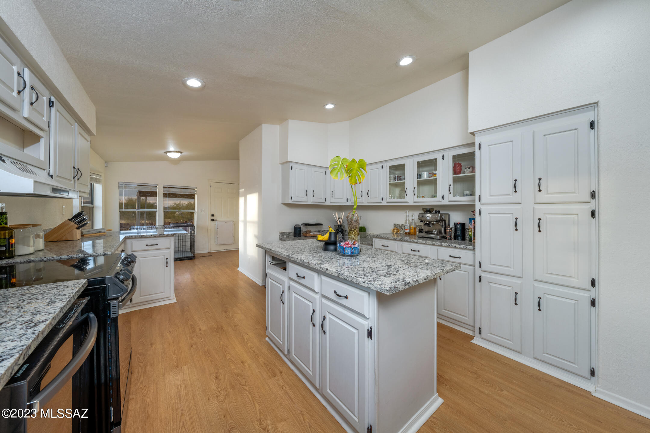 15671 W Yellow Horse Road