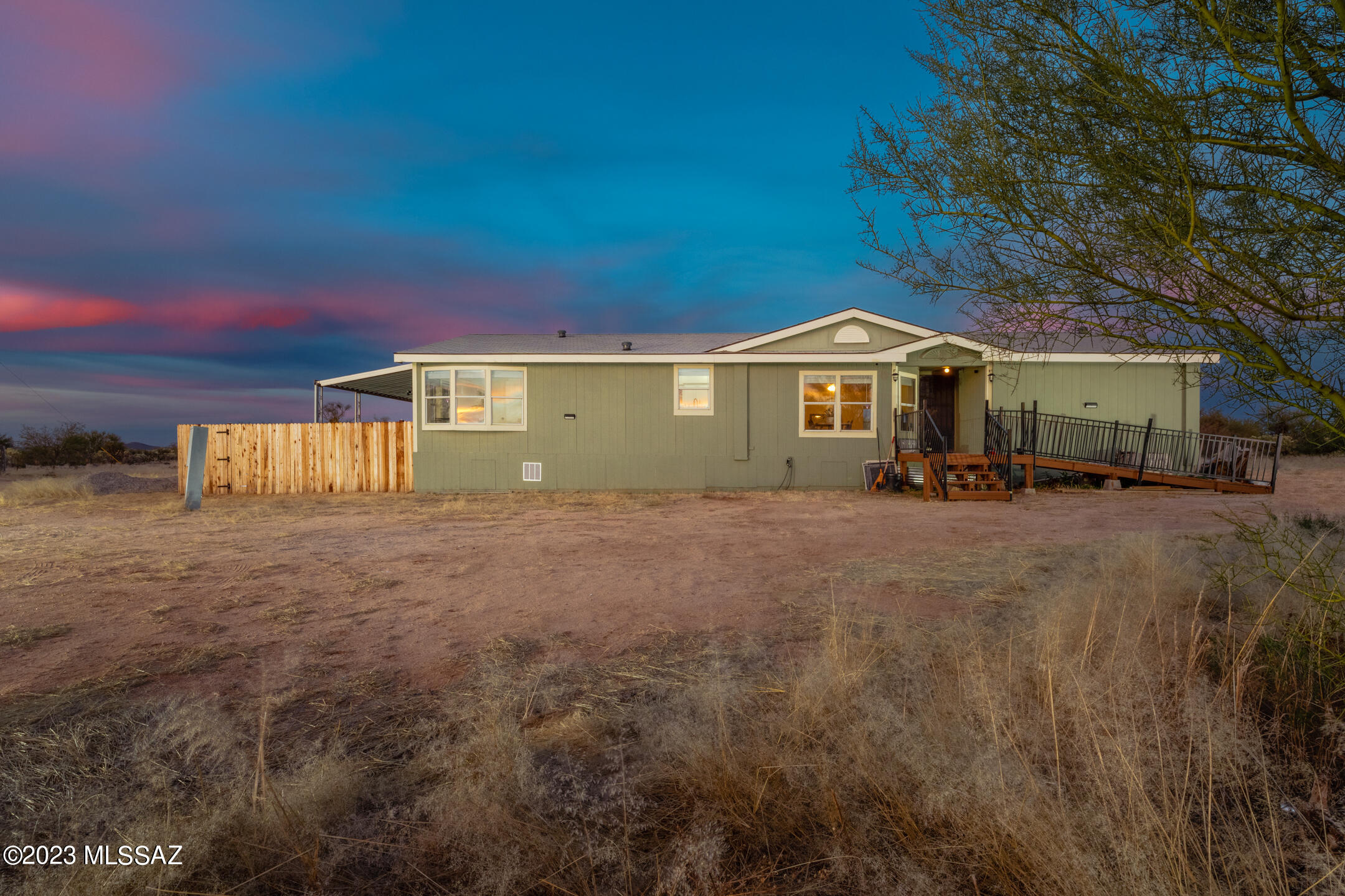 15671 W Yellow Horse Road