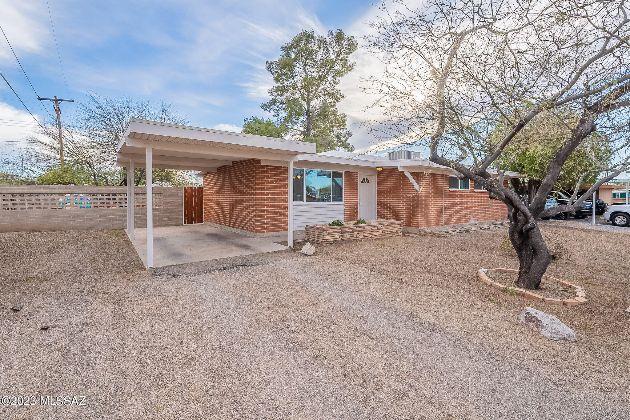 7244 E Eastview Drive