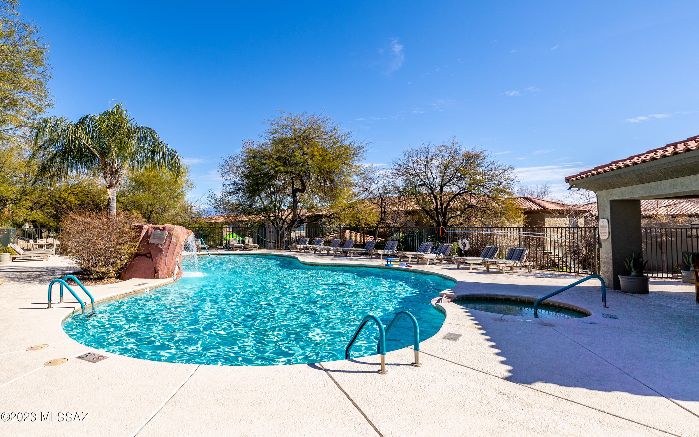 5751 N Kolb Road Unit: 19206