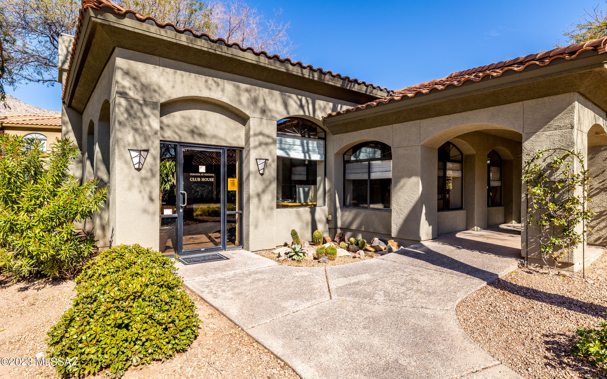 5751 N Kolb Road Unit: 19206