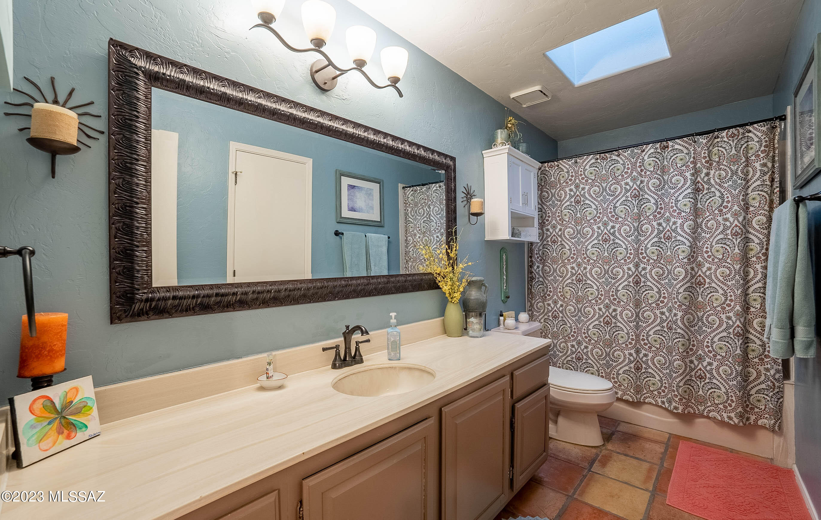 3502 N Camino Esplanade