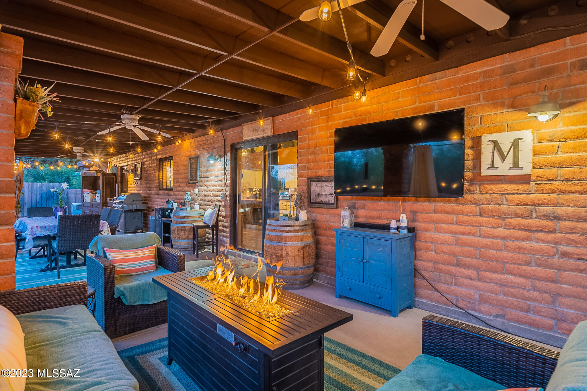 3502 N Camino Esplanade