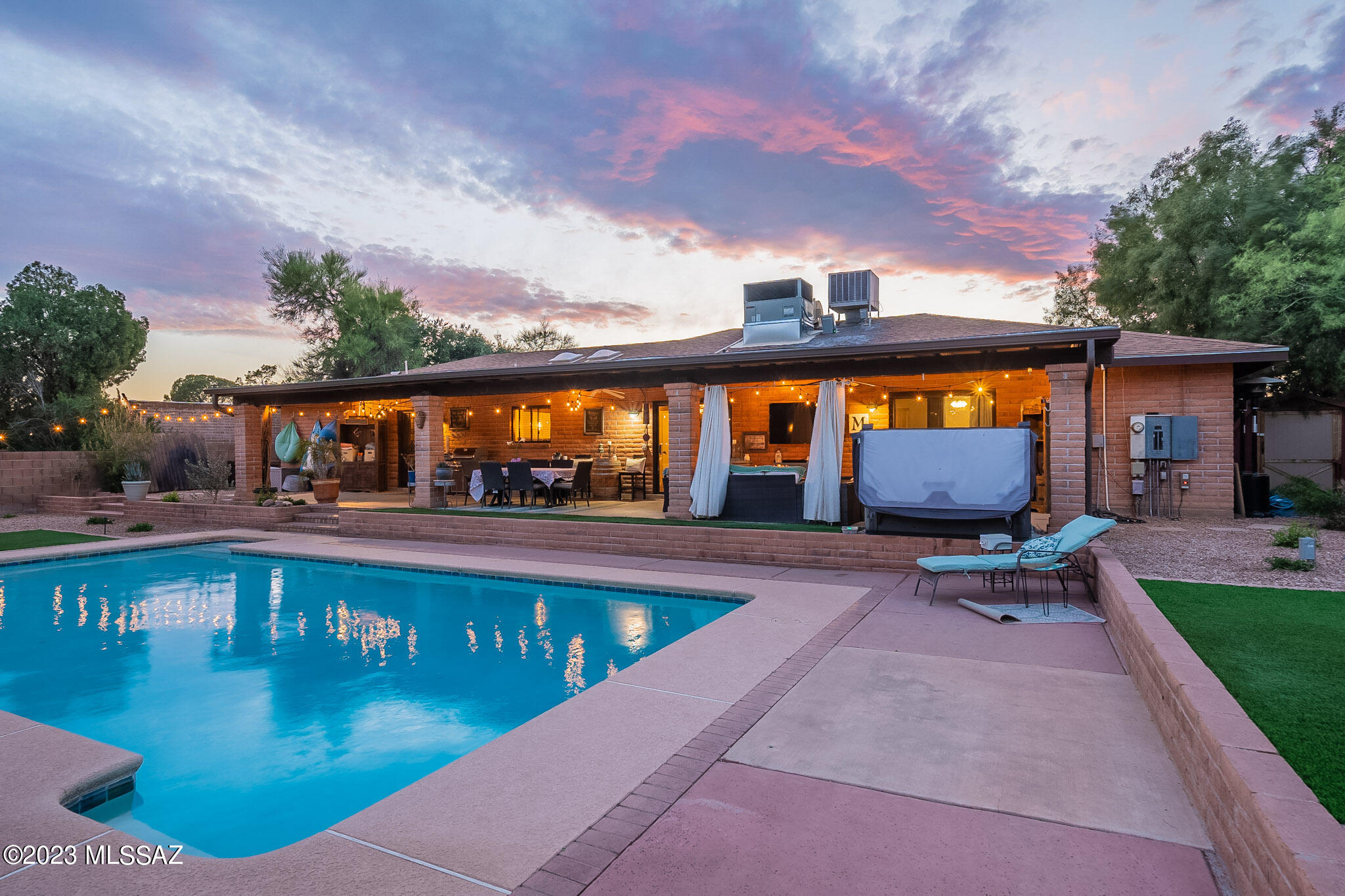 3502 N Camino Esplanade