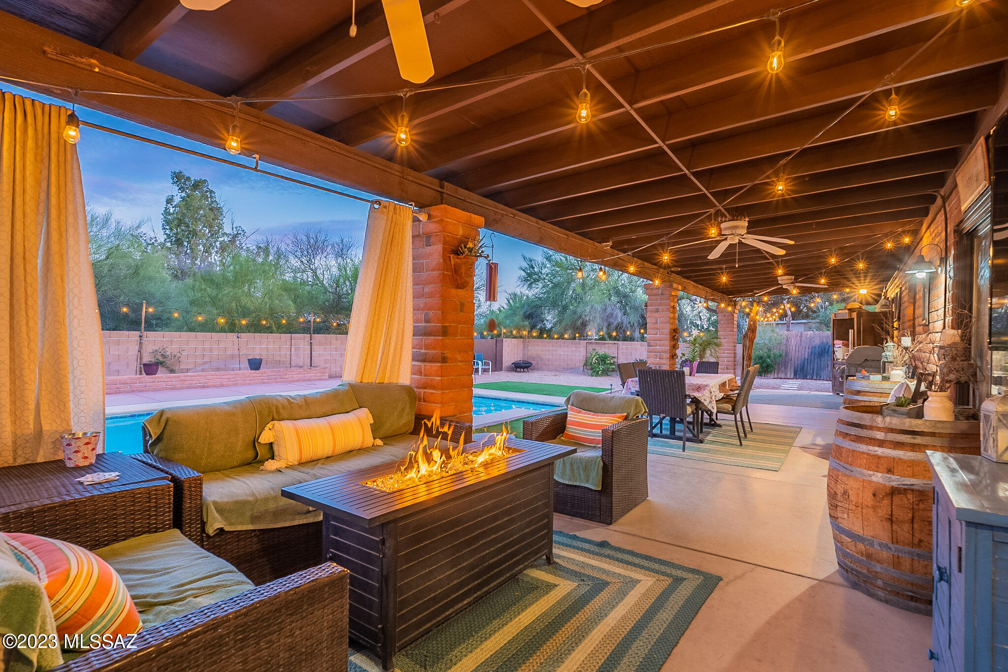 3502 N Camino Esplanade