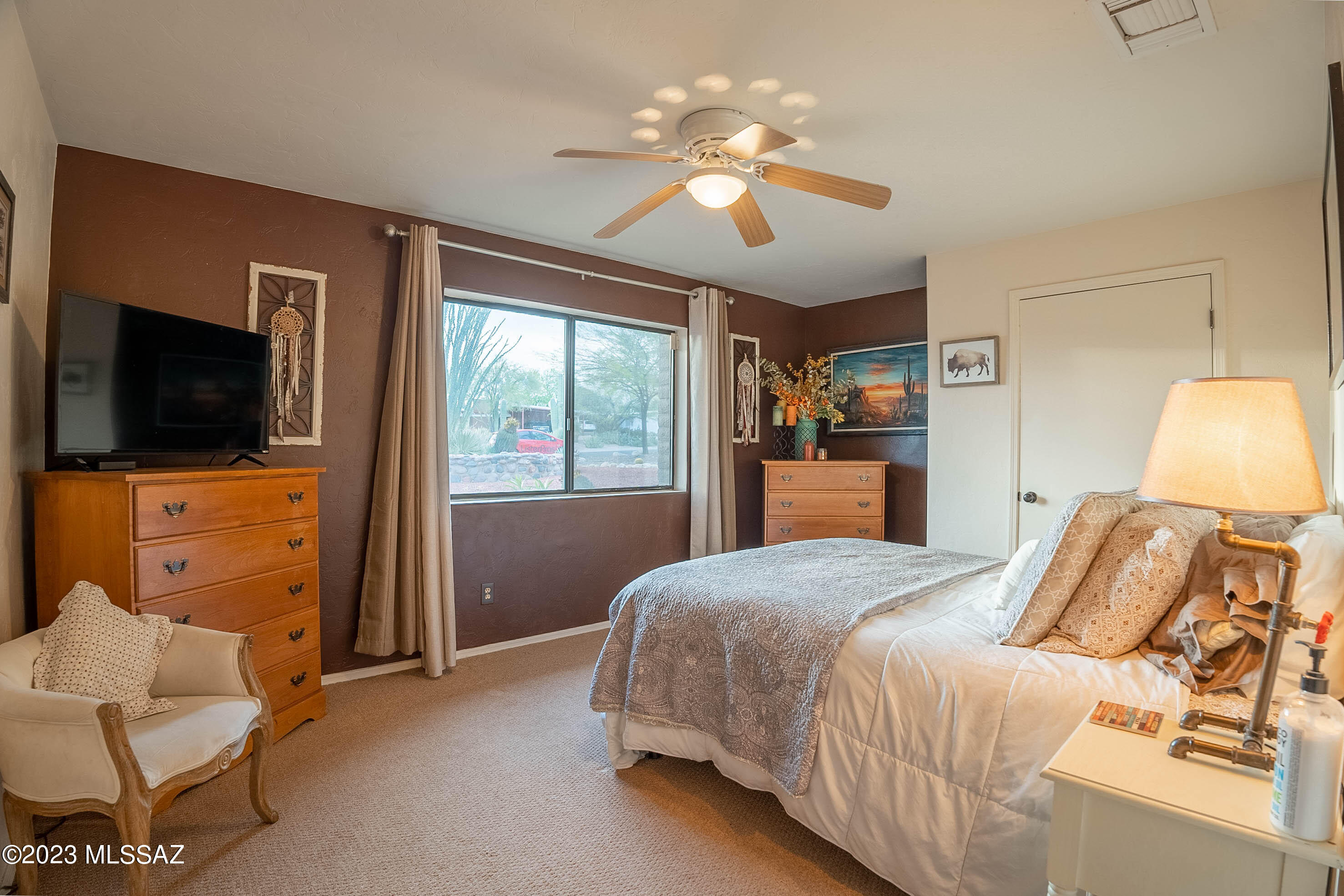 3502 N Camino Esplanade