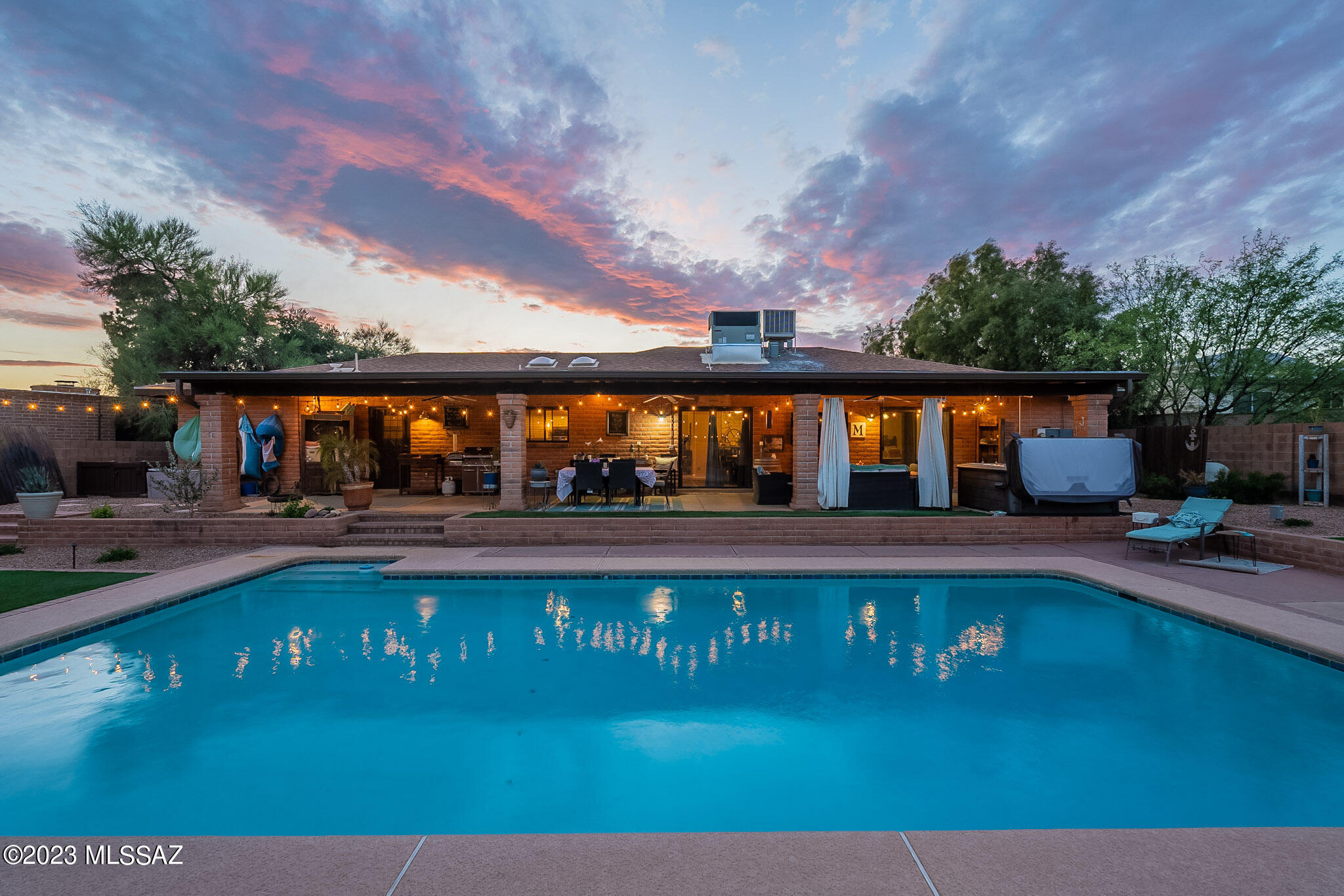 3502 N Camino Esplanade