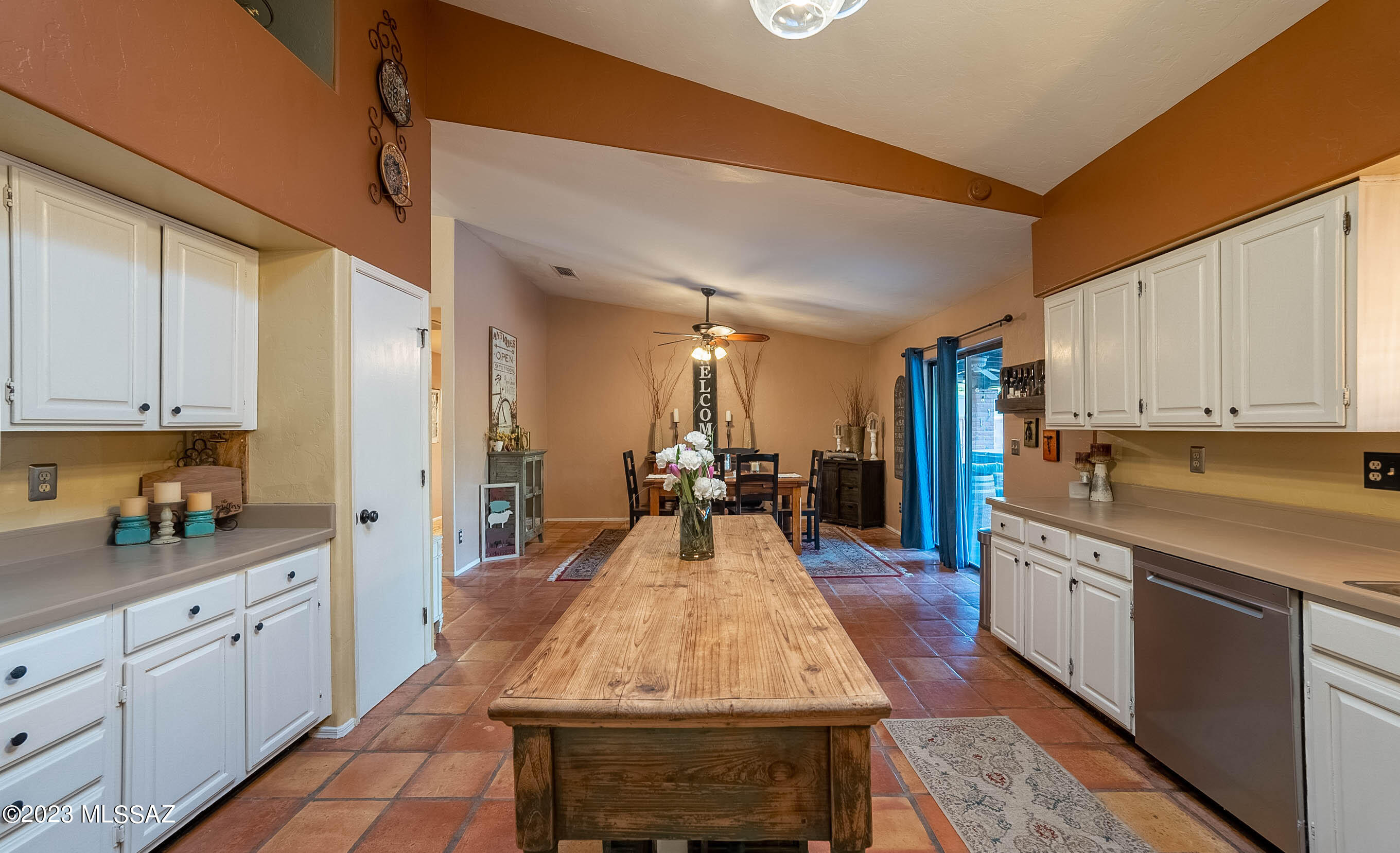 3502 N Camino Esplanade