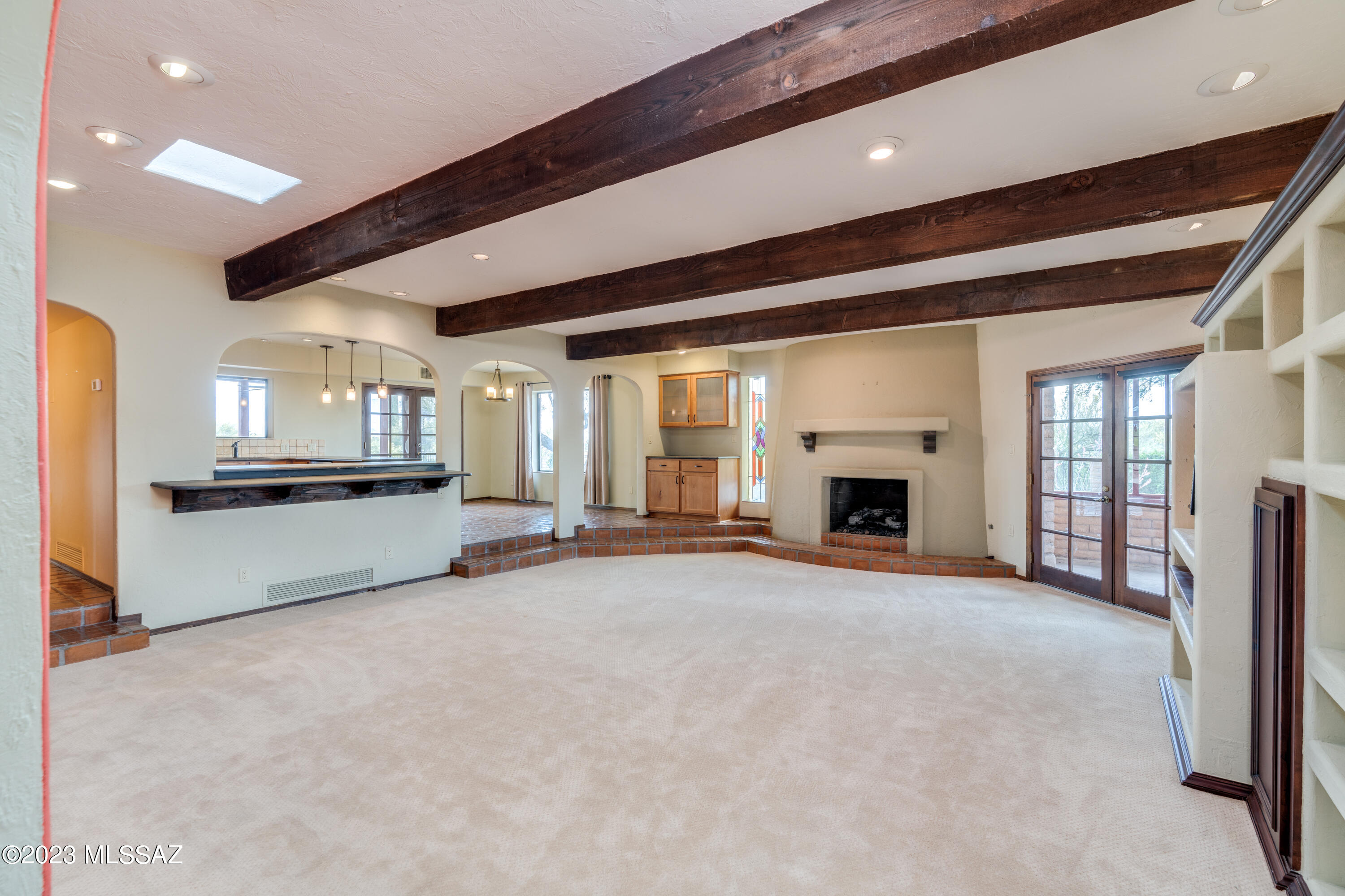 8130 E Ridgewood Drive