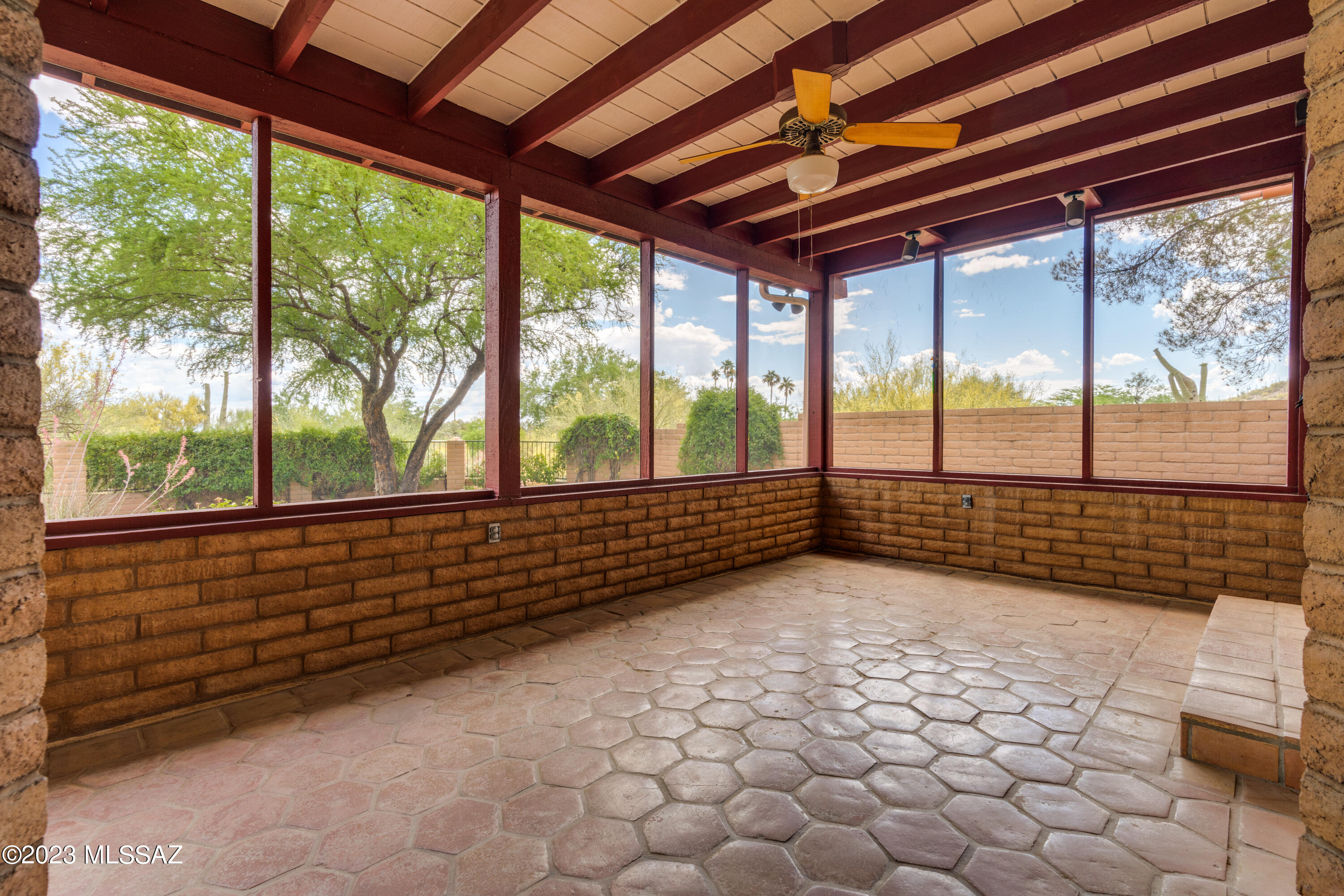 8130 E Ridgewood Drive