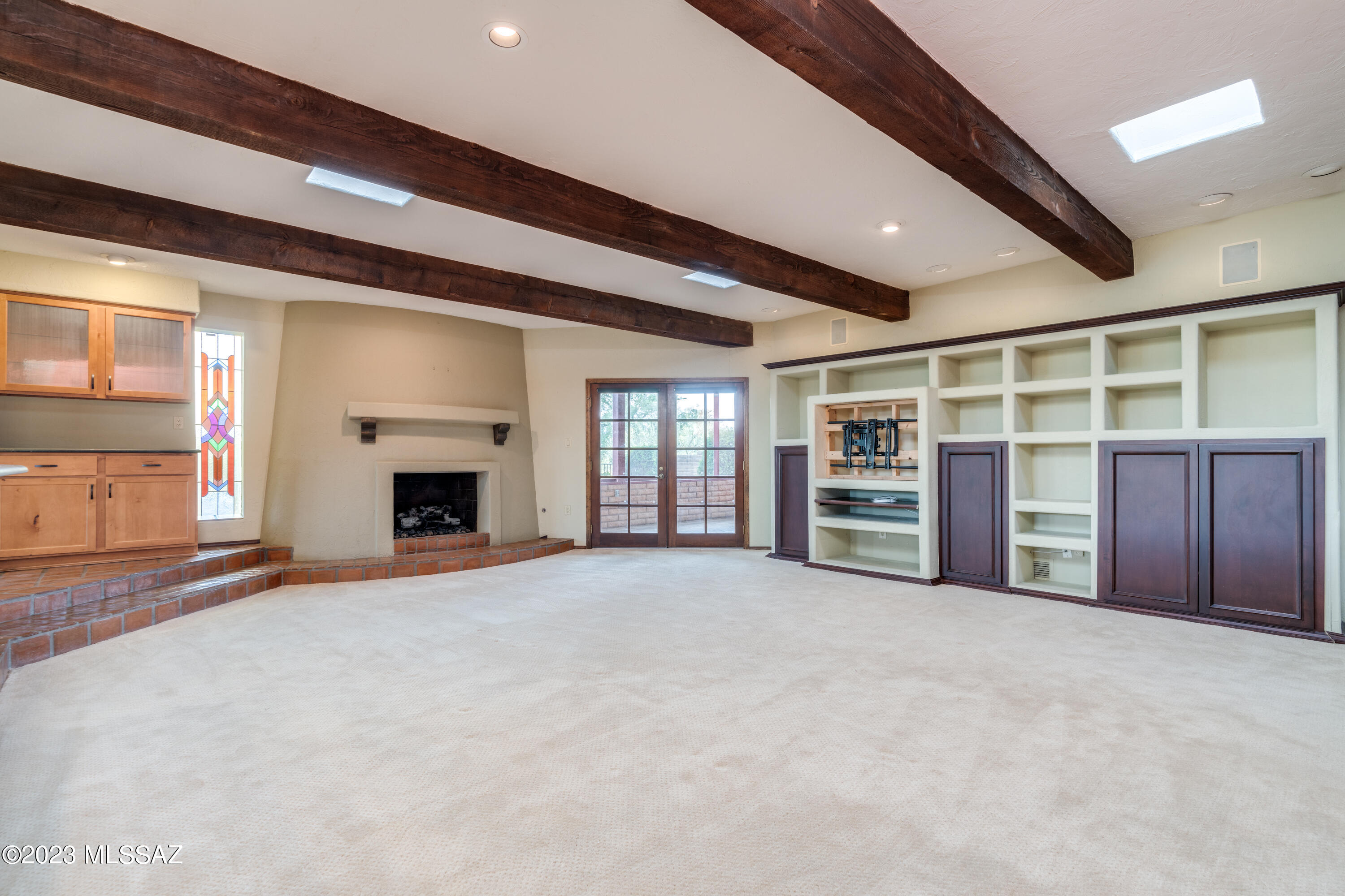 8130 E Ridgewood Drive