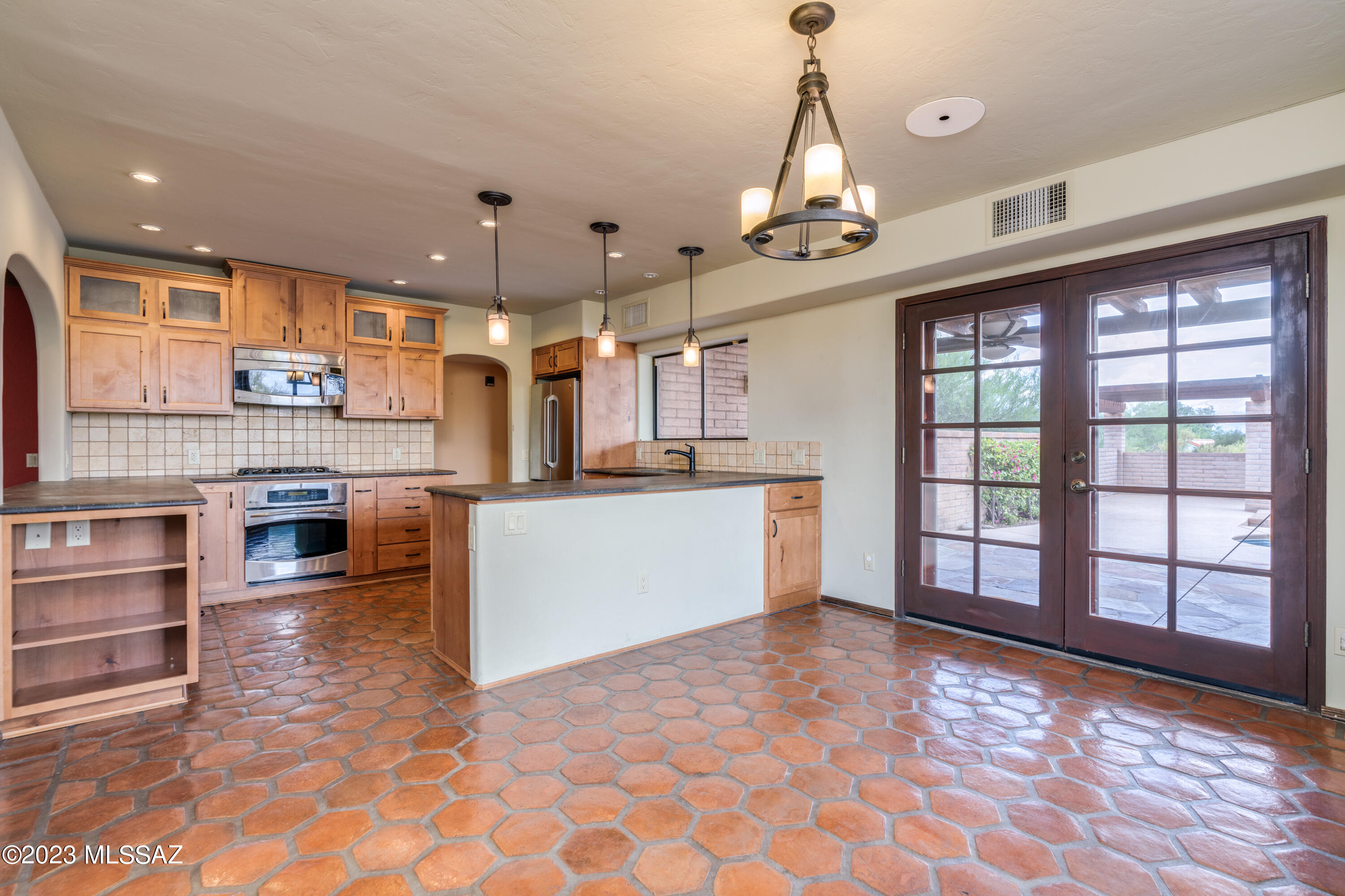 8130 E Ridgewood Drive