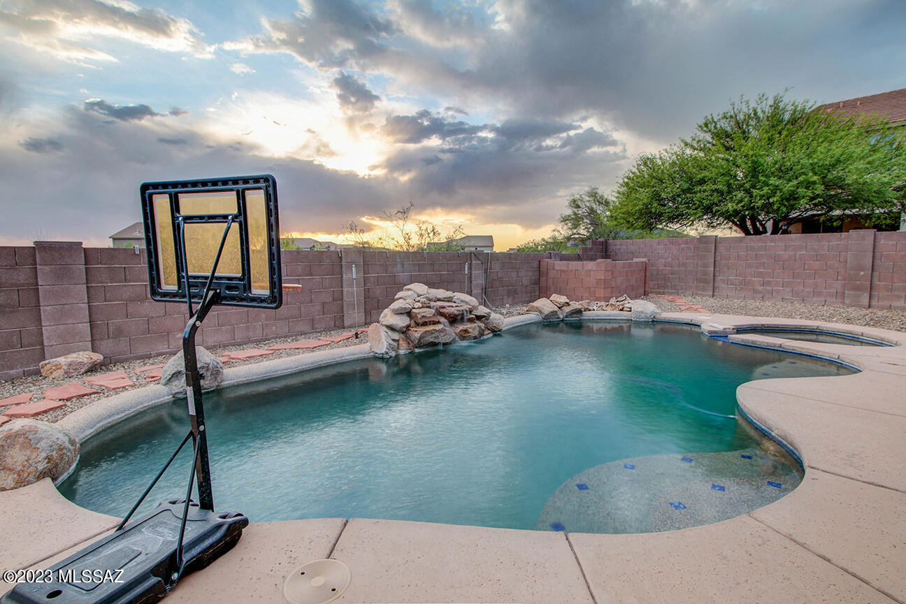 10664 S Kush Canyon Lane