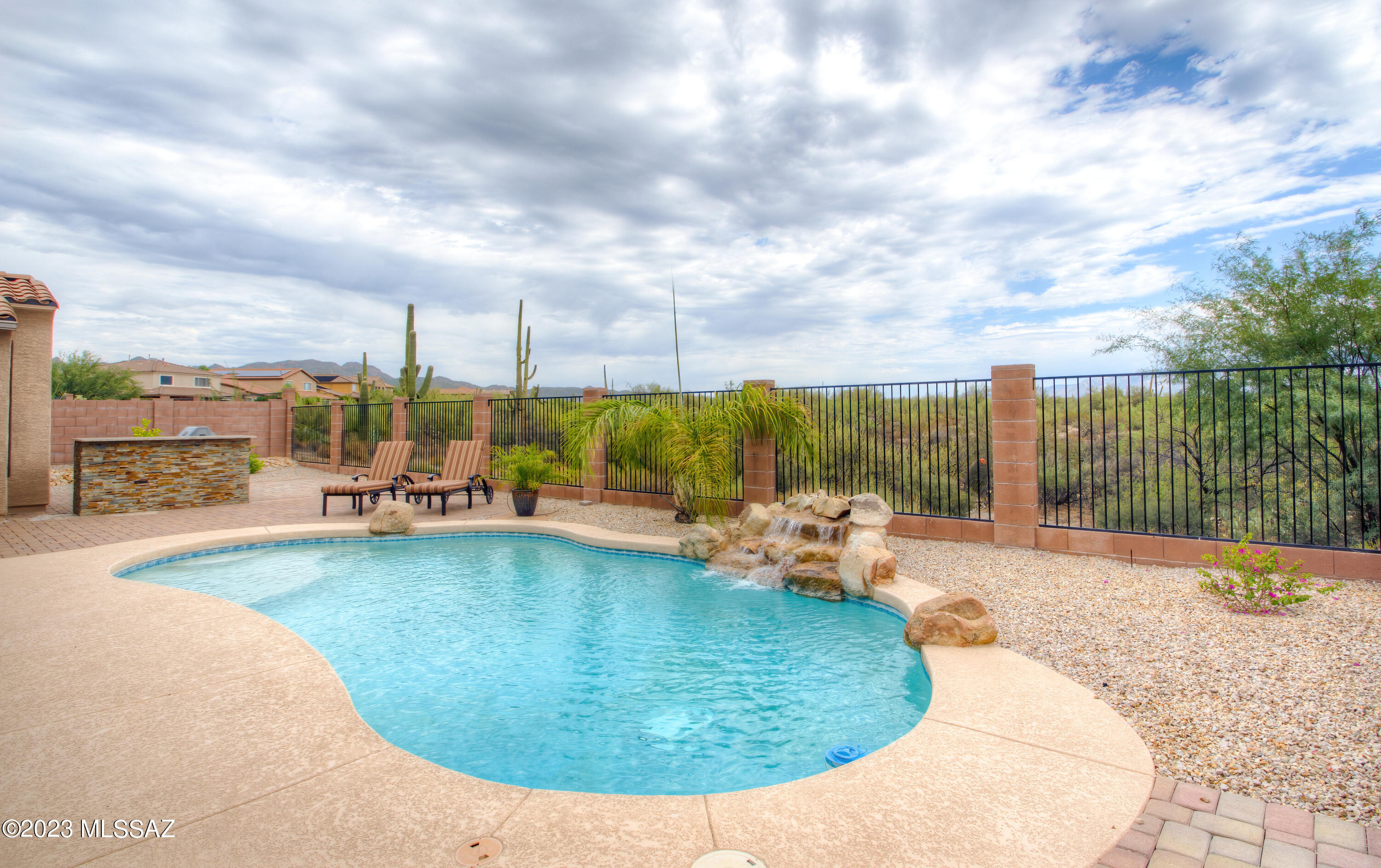12418 N Paseo Penuela