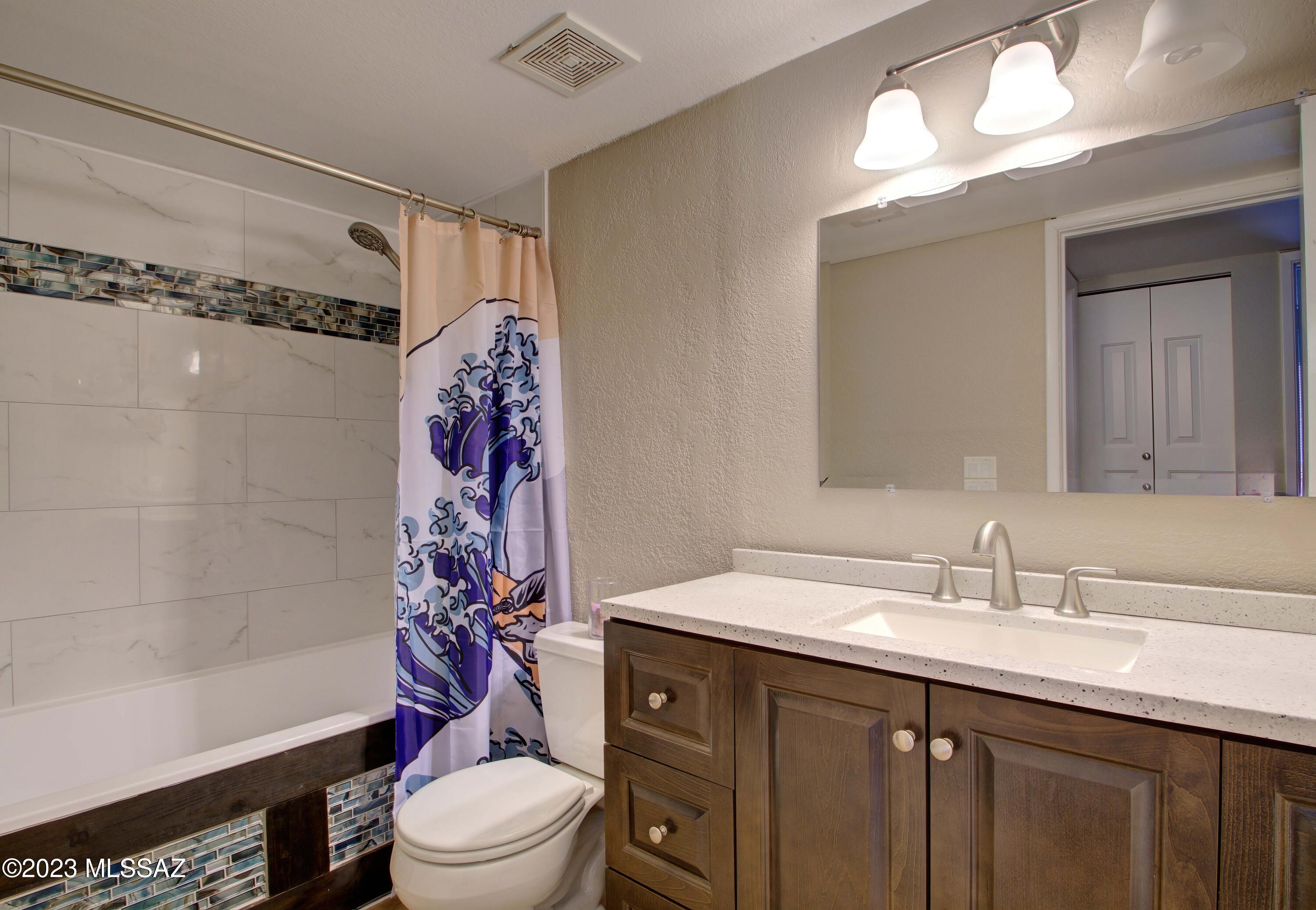 9549 E Calle Cascada