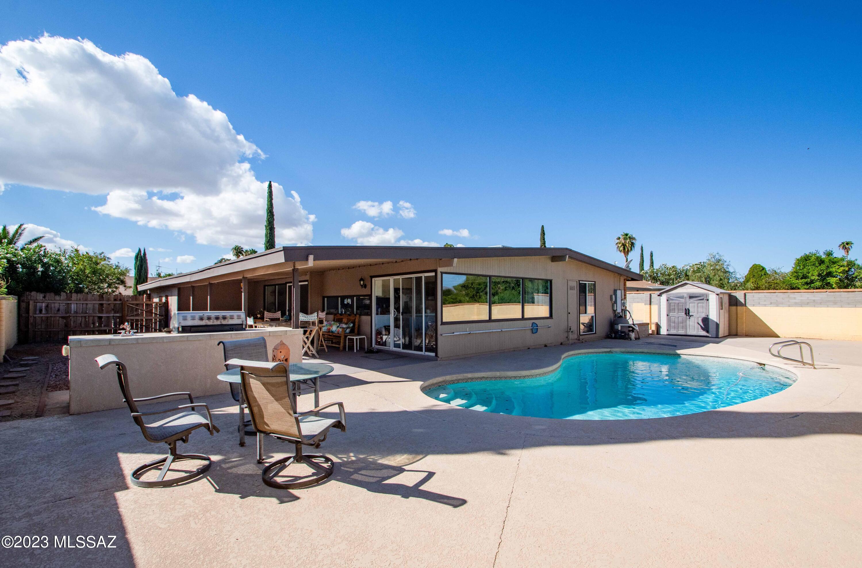 9549 E Calle Cascada